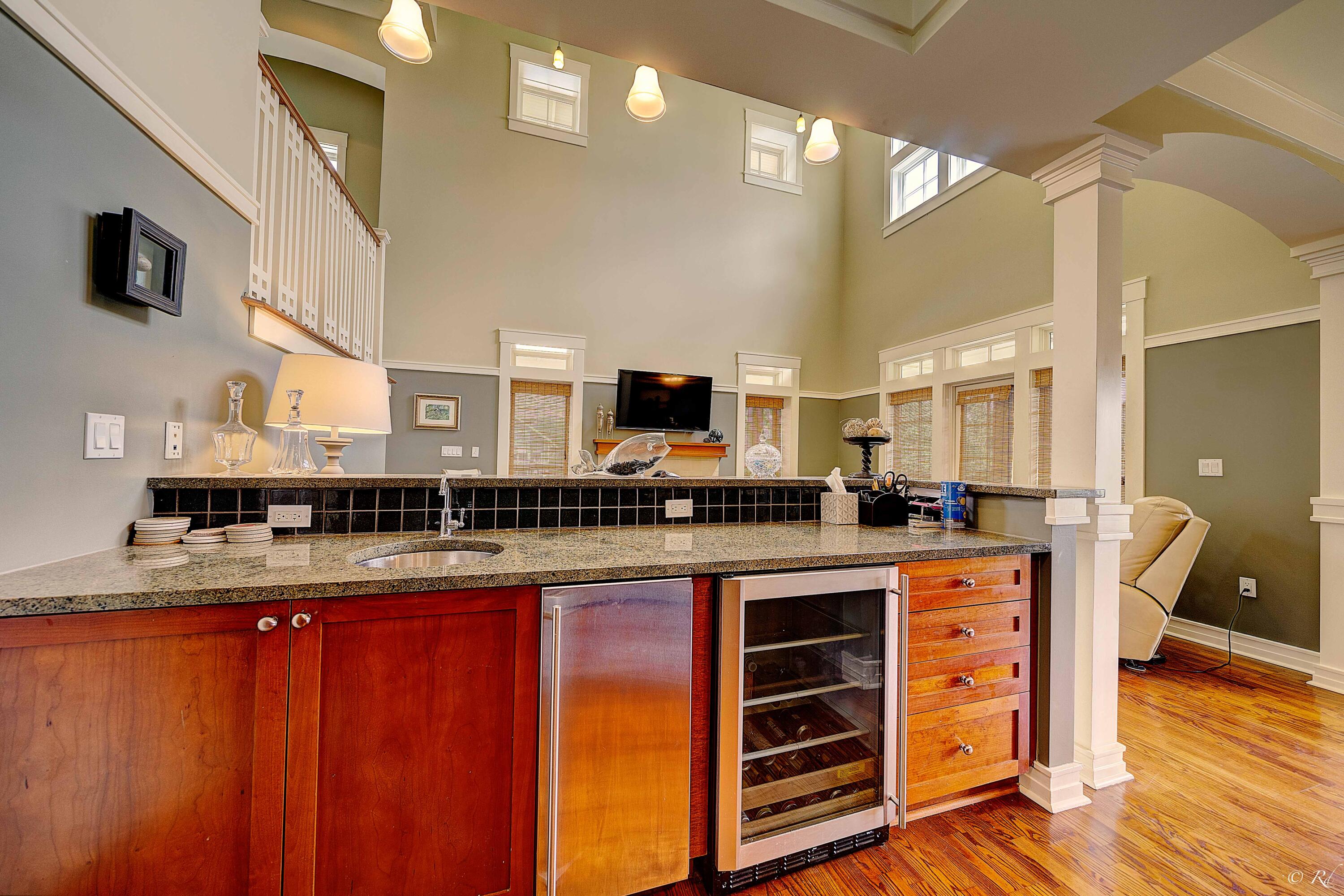 WILD HERON LAKESIDE LODGE - Residential