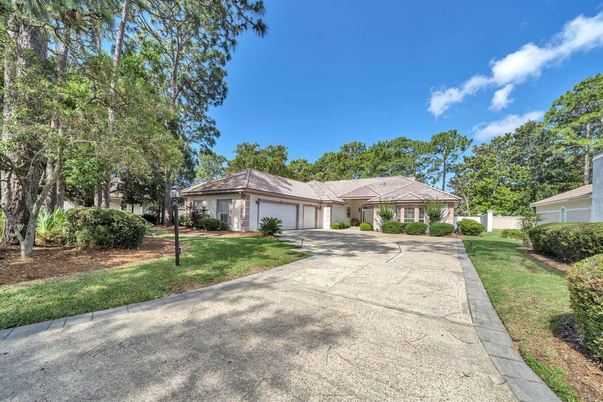 BAYTOWNE AVE EAST - Residential