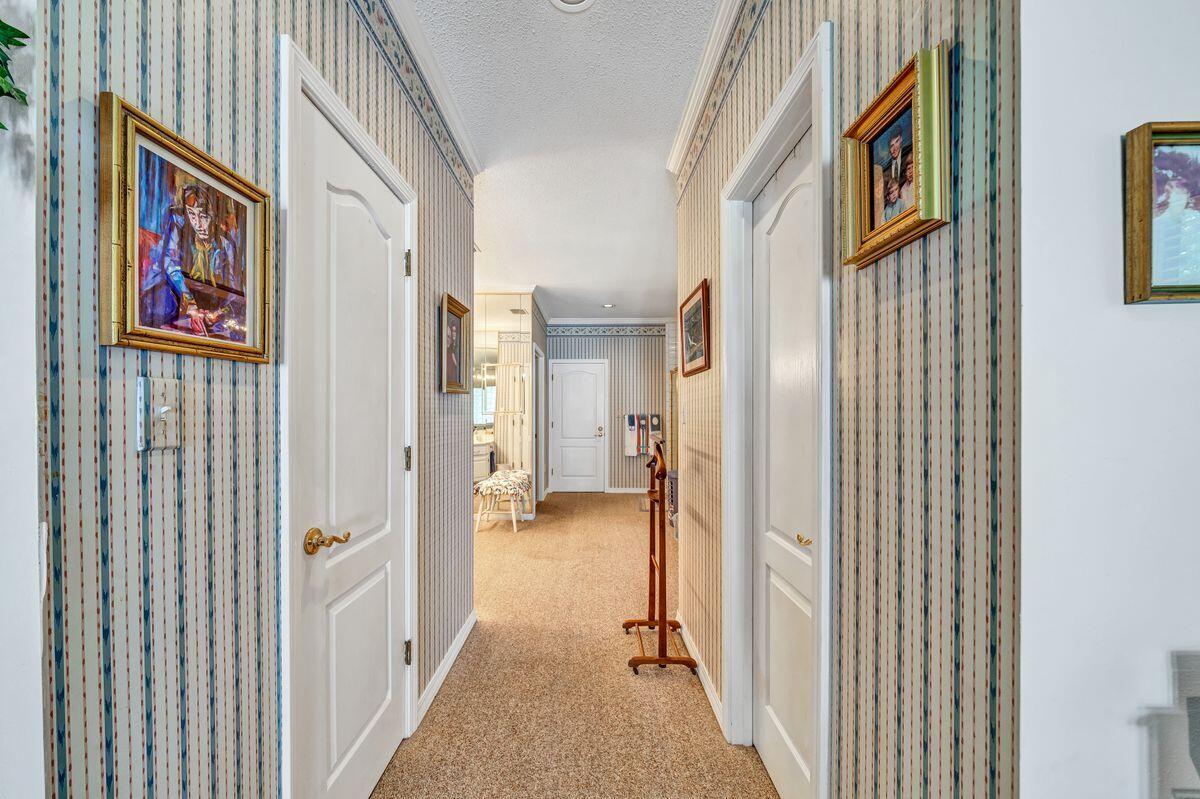 BAYTOWNE AVE EAST - Residential