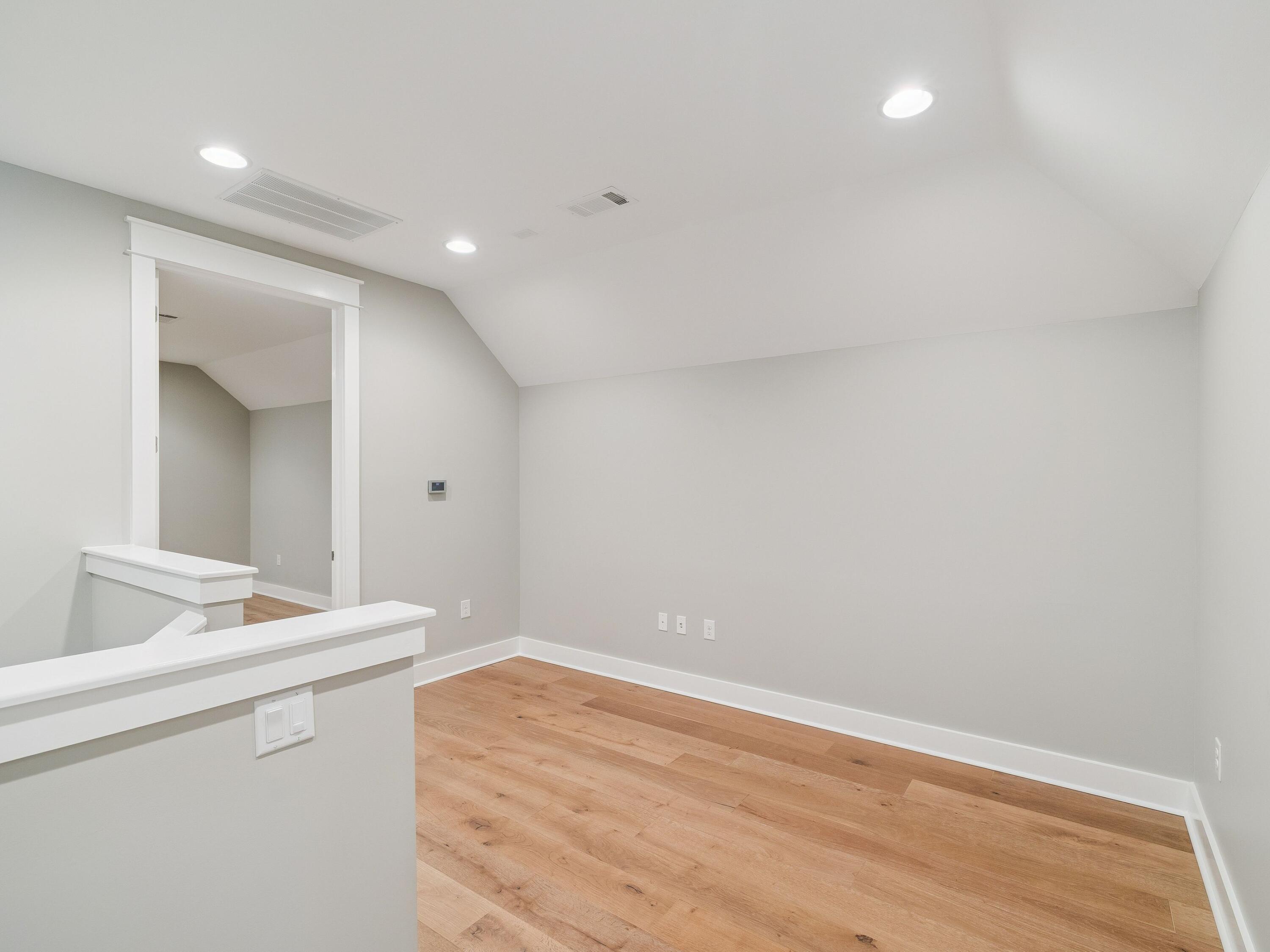 SEACROFT HEIGHTS - Residential