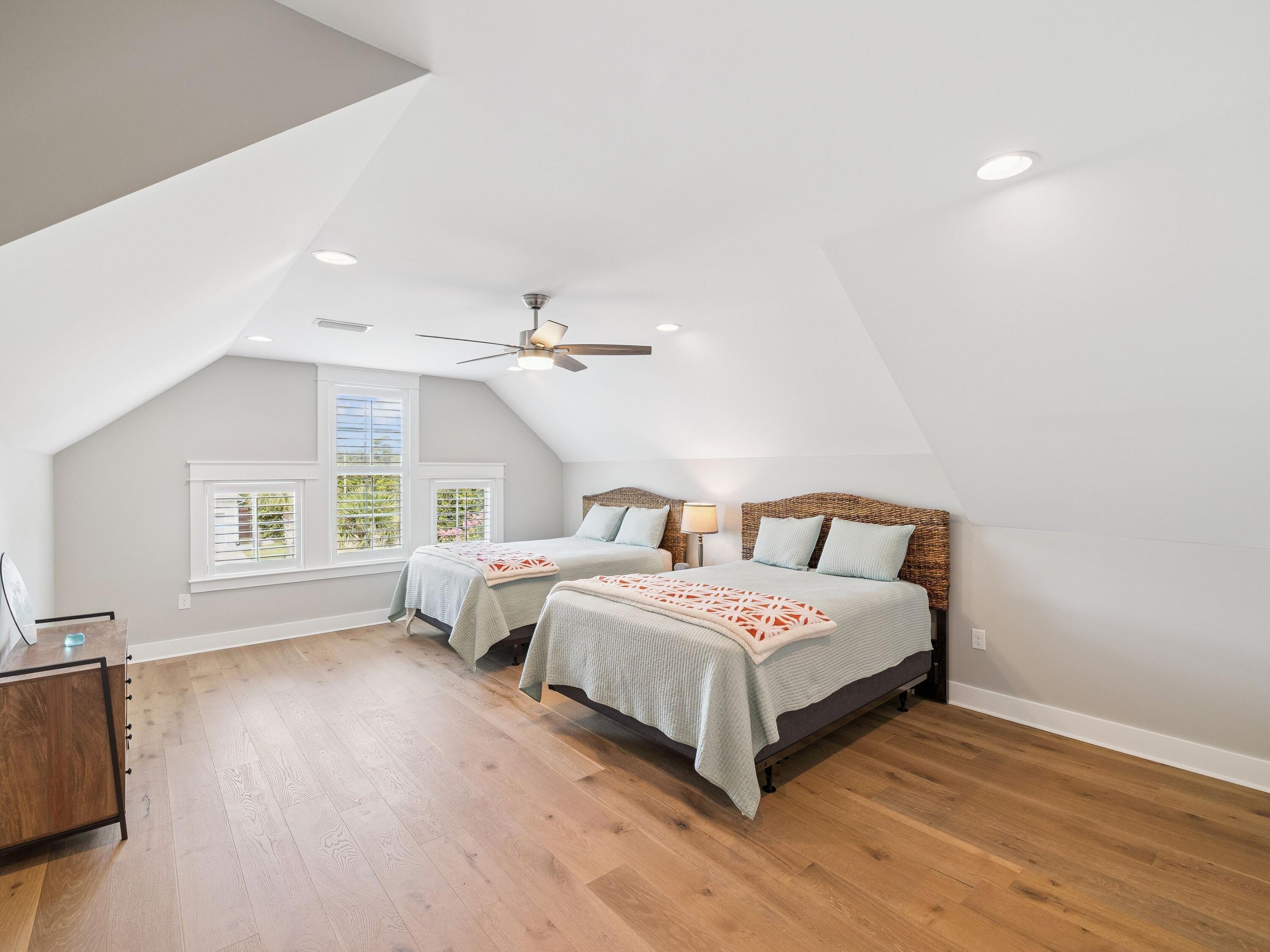 SEACROFT HEIGHTS - Residential