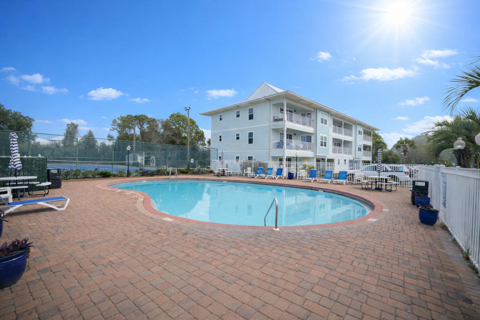 BEACHSIDE VILLAS CONDO - Residential