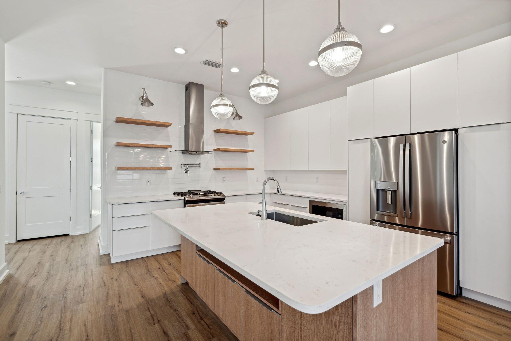 SILVER SANDS BEACH - Residential