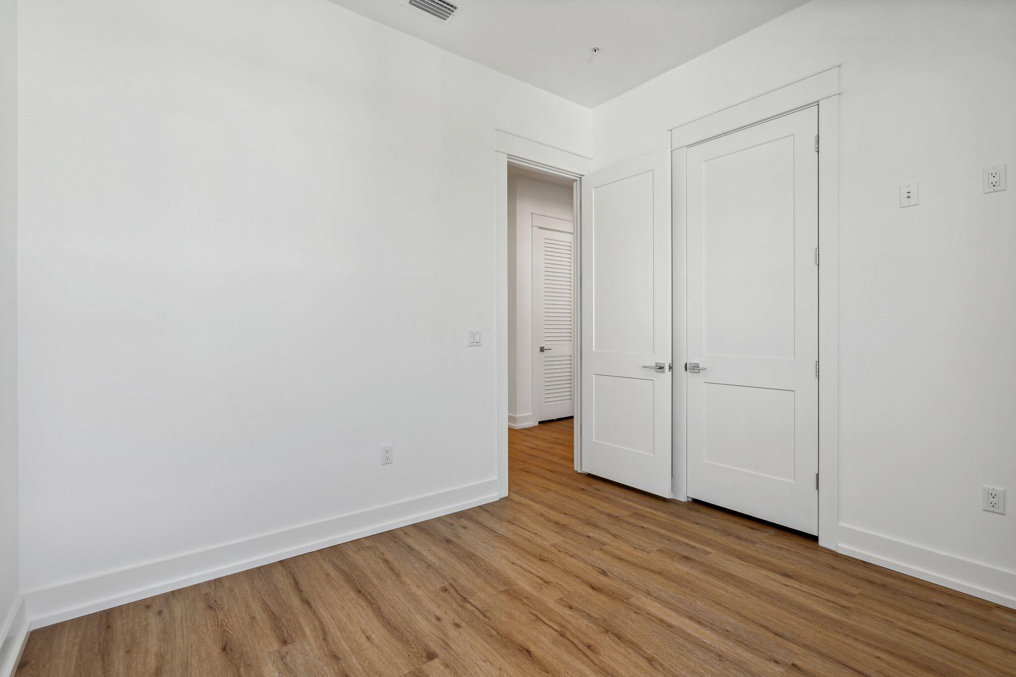 SILVER SANDS BEACH - Residential
