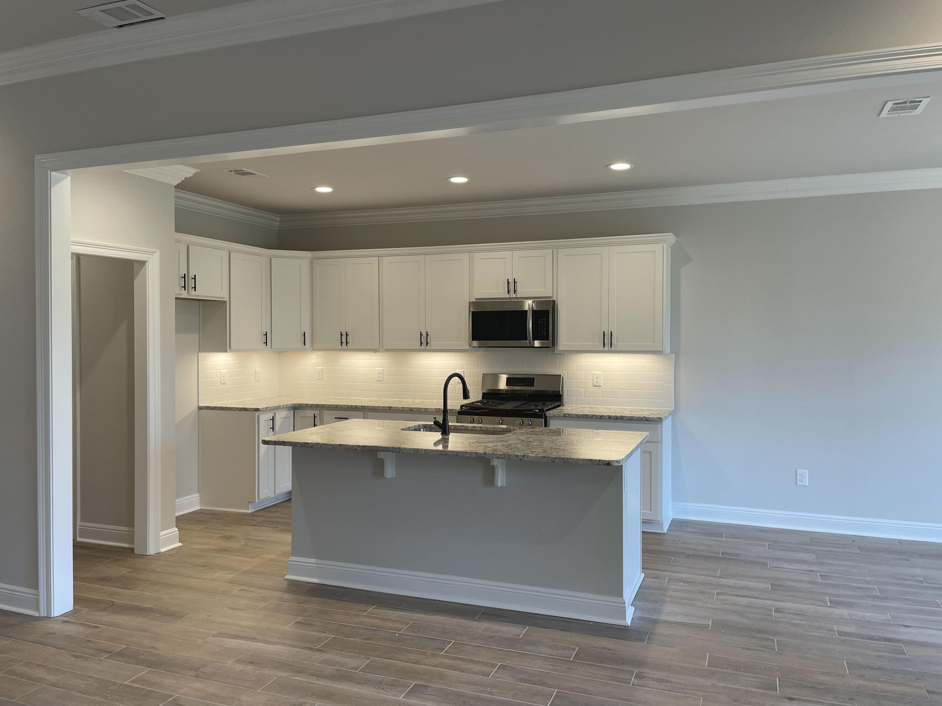 THE BLUFFS AT LAFAYETTE - Residential