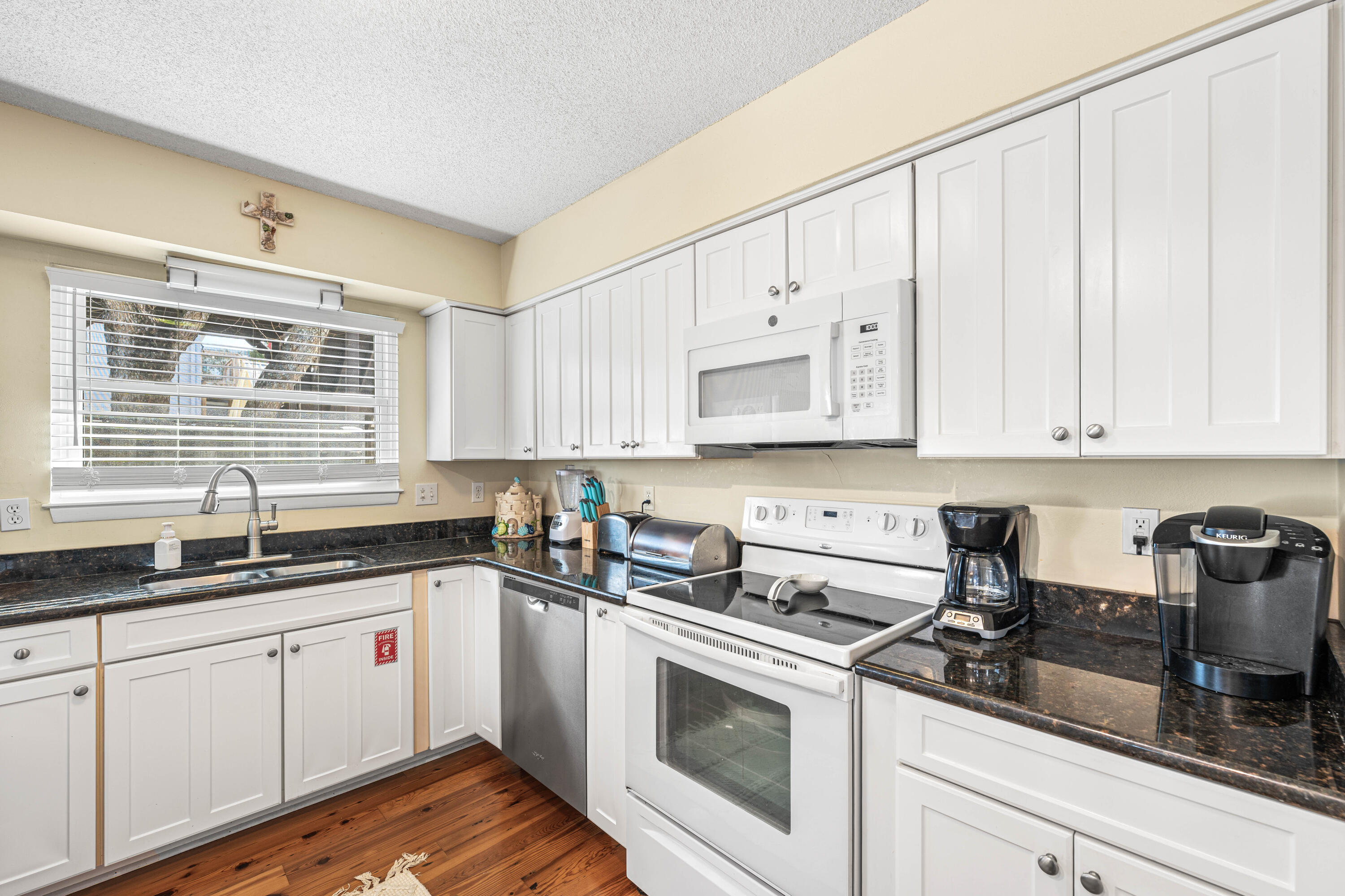 FRANGISTA BEACH 1ST ADDN - Residential