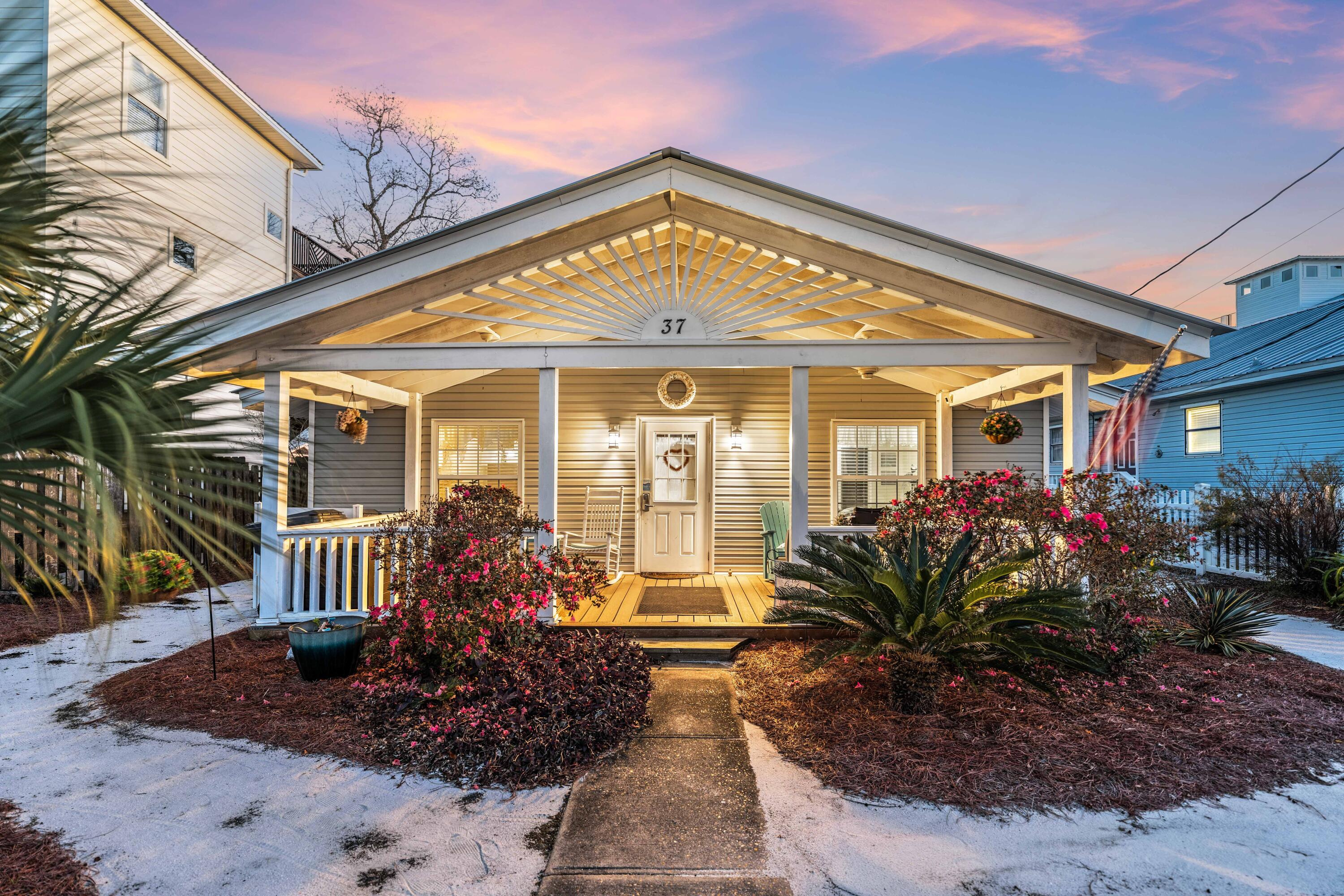 FRANGISTA BEACH 1ST ADDN - Residential