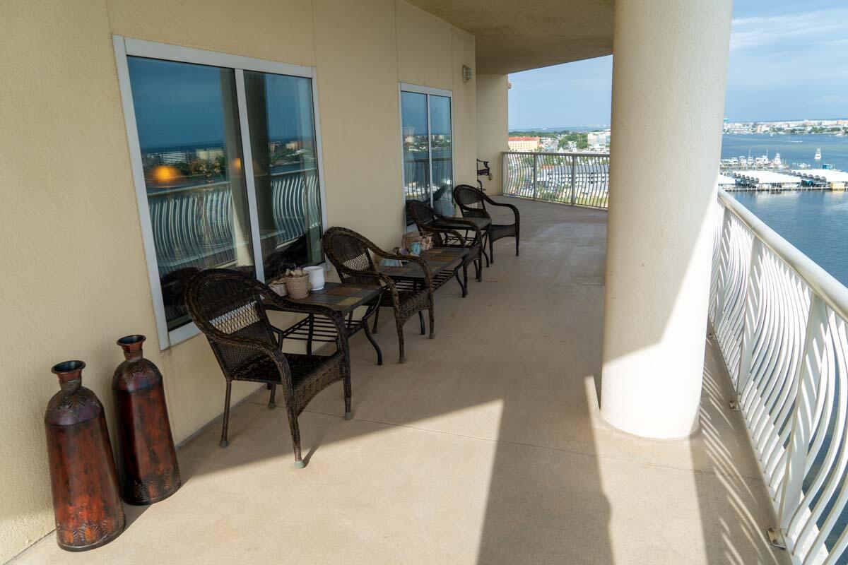 PRESIDIO YACHT CLUB UNIT 1202 STORAGE 12B & PARKING P1-69/70 WETSLIP E-18 - Residential