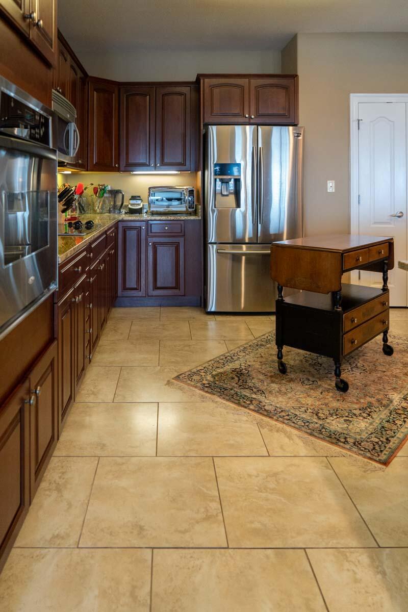 PRESIDIO YACHT CLUB UNIT 1202 STORAGE 12B & PARKING P1-69/70 WETSLIP E-18 - Residential