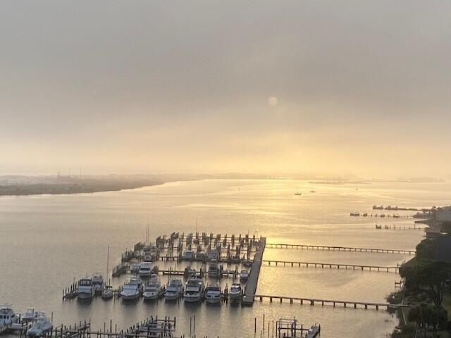 PRESIDIO YACHT CLUB UNIT 1202 STORAGE 12B & PARKING P1-69/70 WETSLIP E-18 - Residential