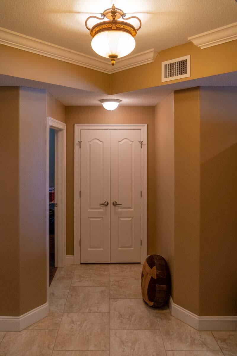 PRESIDIO YACHT CLUB UNIT 1202 STORAGE 12B & PARKING P1-69/70 WETSLIP E-18 - Residential
