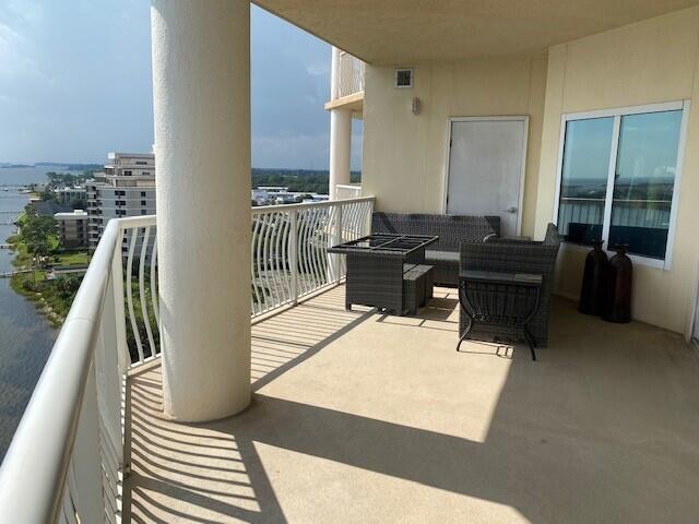 PRESIDIO YACHT CLUB UNIT 1202 STORAGE 12B & PARKING P1-69/70 WETSLIP E-18 - Residential