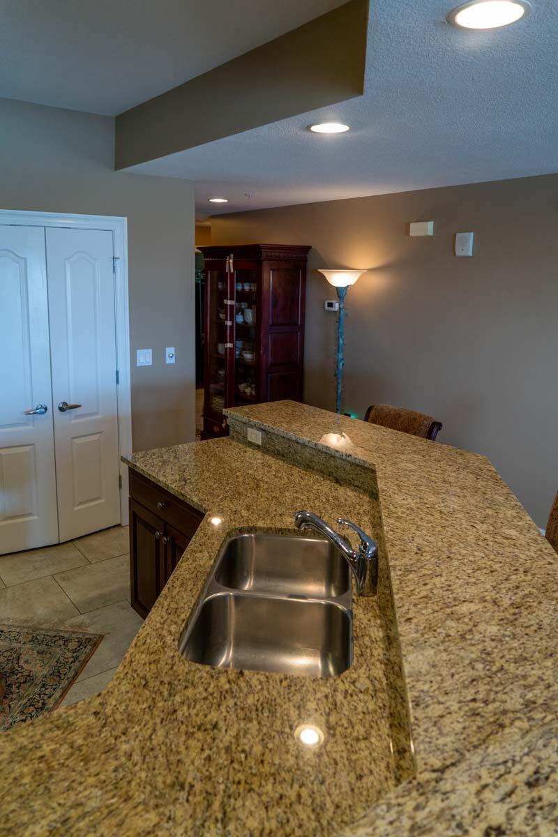 PRESIDIO YACHT CLUB UNIT 1202 STORAGE 12B & PARKING P1-69/70 WETSLIP E-18 - Residential