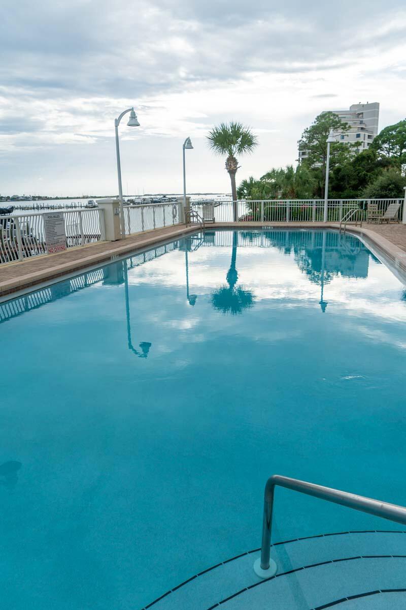 PRESIDIO YACHT CLUB UNIT 1202 STORAGE 12B & PARKING P1-69/70 WETSLIP E-18 - Residential