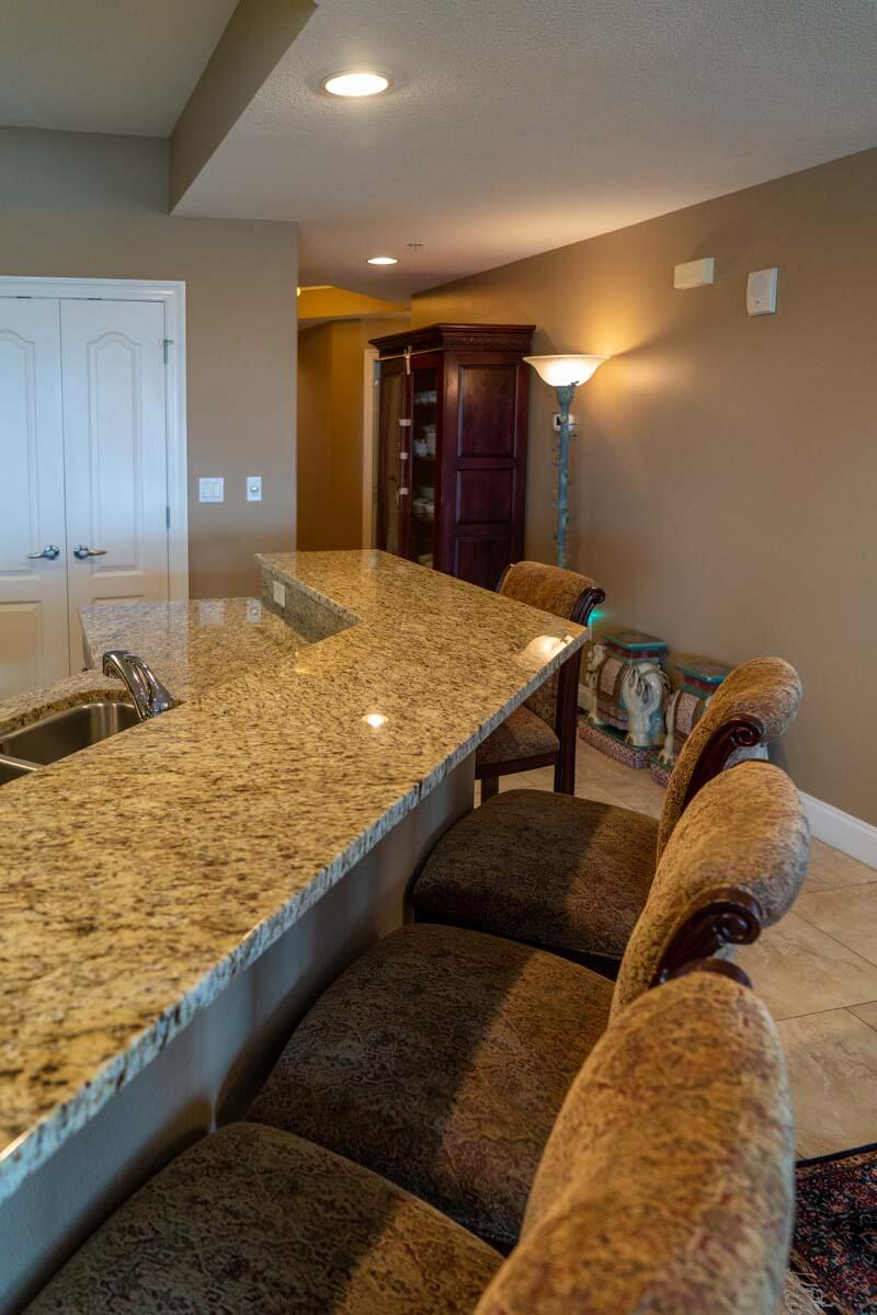 PRESIDIO YACHT CLUB UNIT 1202 STORAGE 12B & PARKING P1-69/70 WETSLIP E-18 - Residential