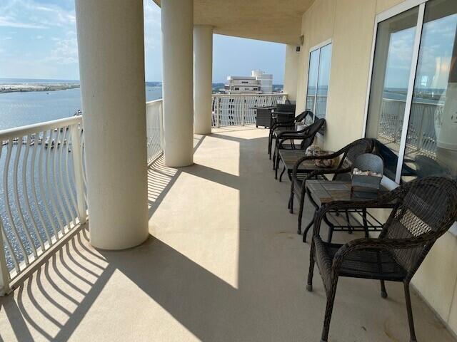 PRESIDIO YACHT CLUB UNIT 1202 STORAGE 12B & PARKING P1-69/70 WETSLIP E-18 - Residential