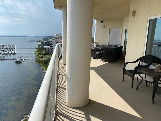 PRESIDIO YACHT CLUB UNIT 1202 STORAGE 12B & PARKING P1-69/70 WETSLIP E-18 - Residential