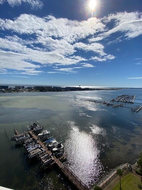 PRESIDIO YACHT CLUB UNIT 1202 STORAGE 12B & PARKING P1-69/70 WETSLIP E-18 - Residential