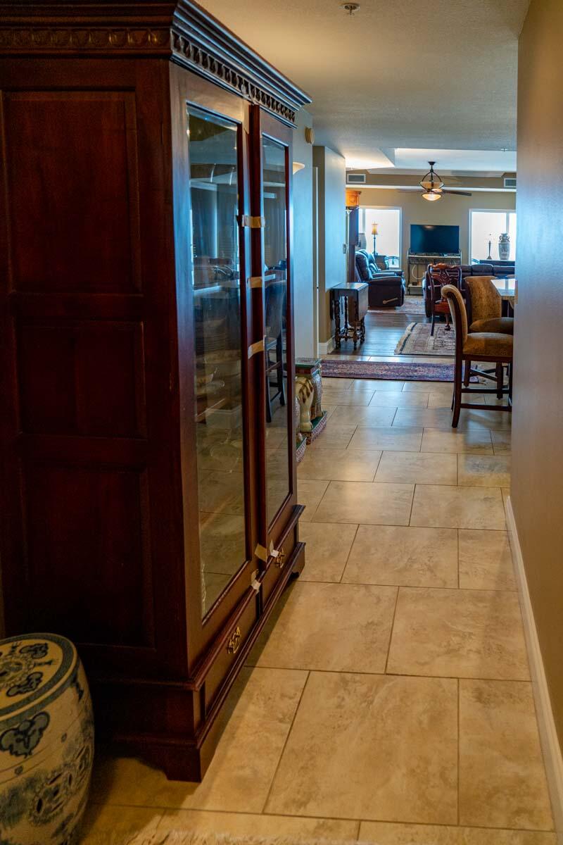 PRESIDIO YACHT CLUB UNIT 1202 STORAGE 12B & PARKING P1-69/70 WETSLIP E-18 - Residential