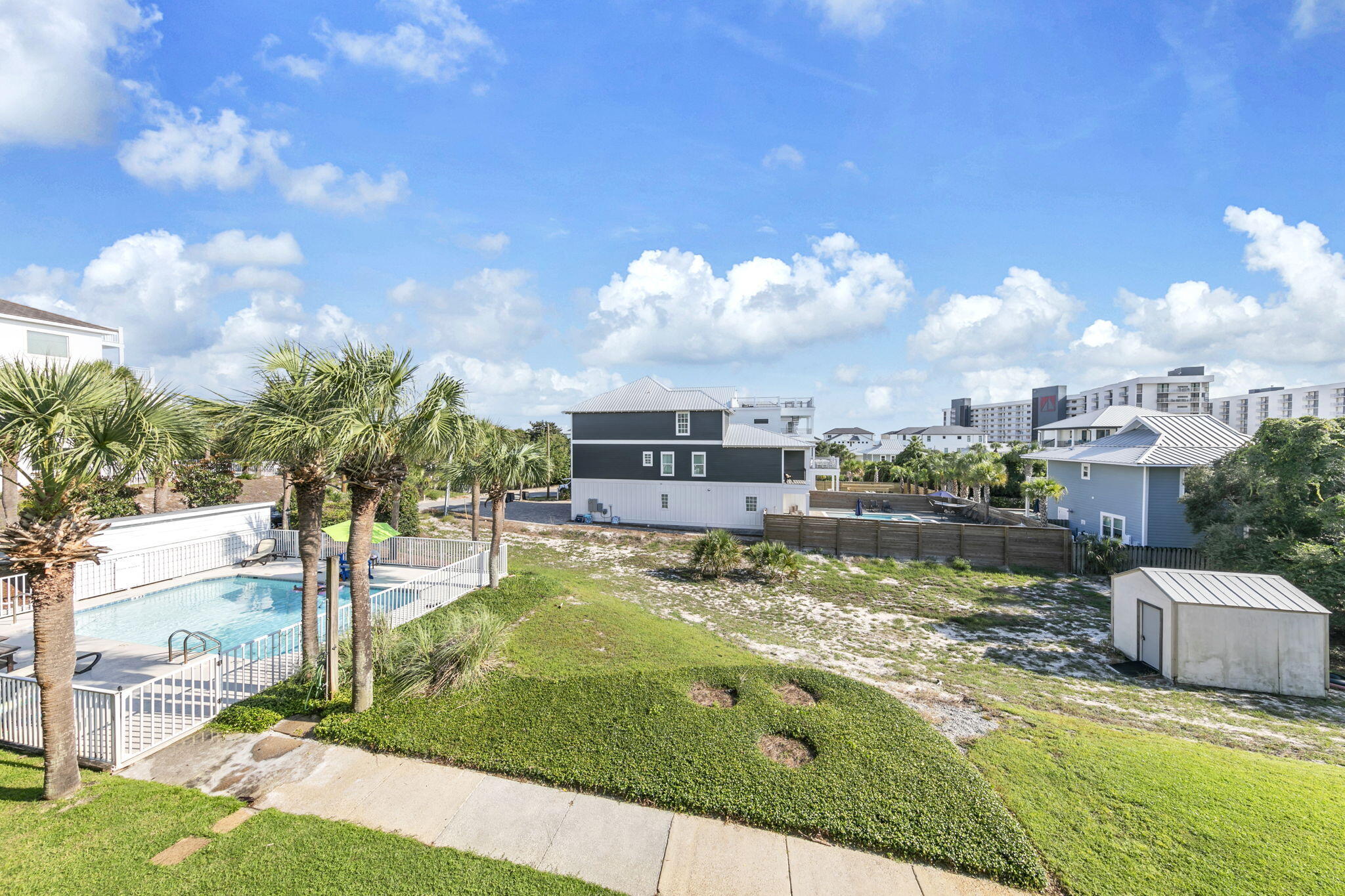 SPYGLASS T/H - Residential