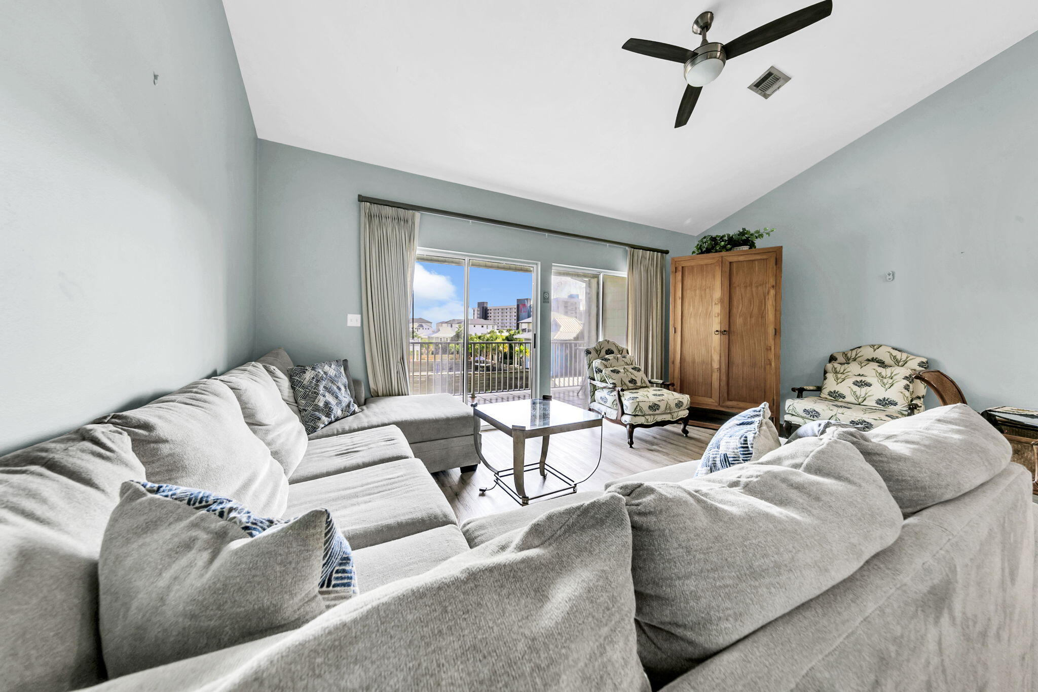 SPYGLASS T/H - Residential
