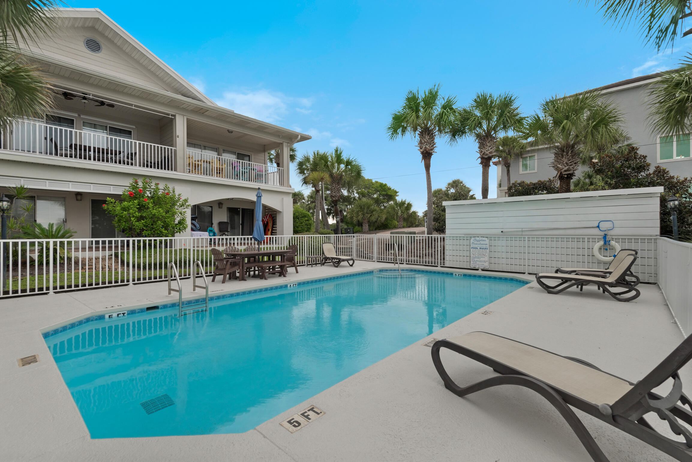SPYGLASS T/H - Residential