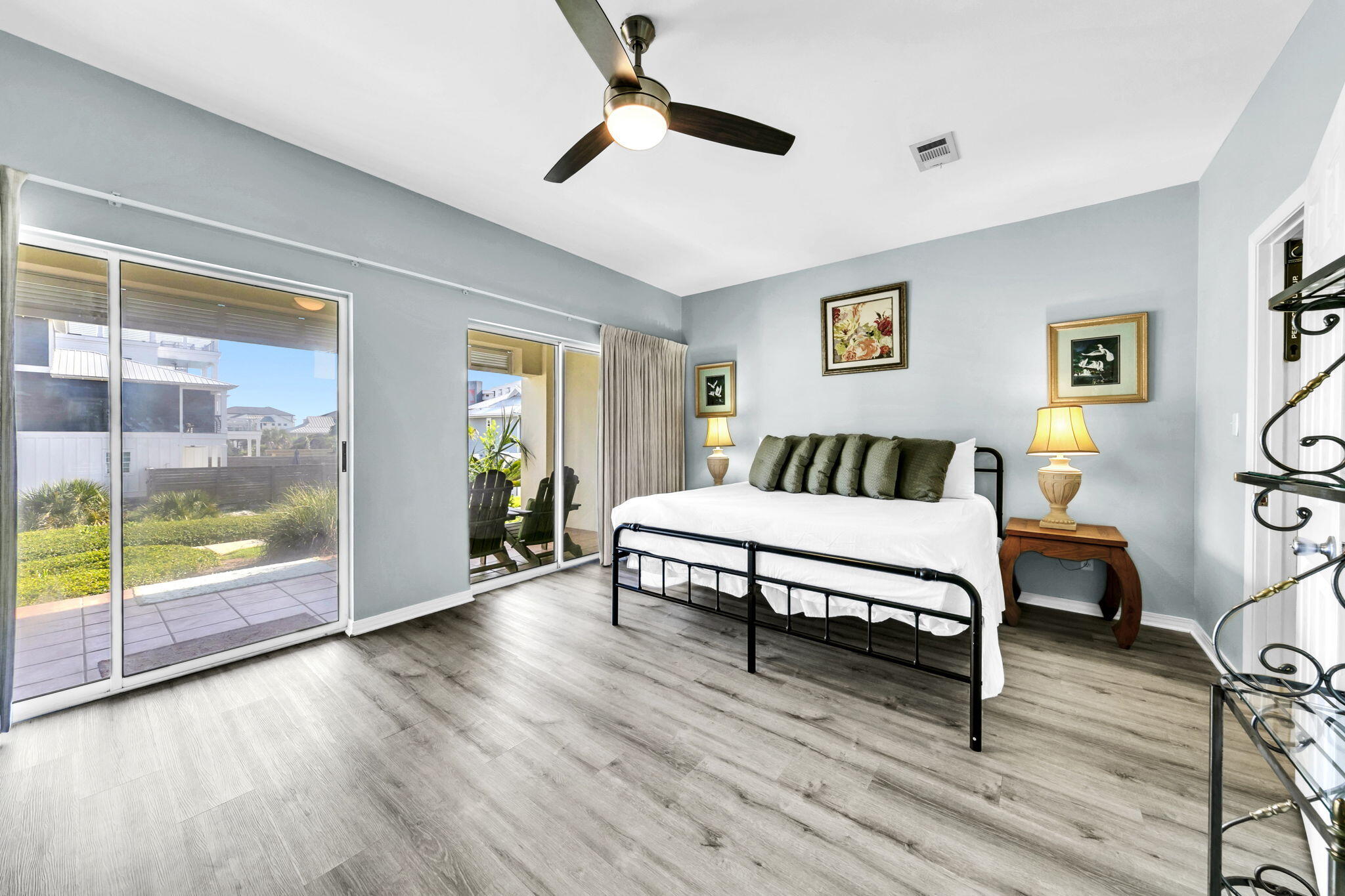 SPYGLASS T/H - Residential