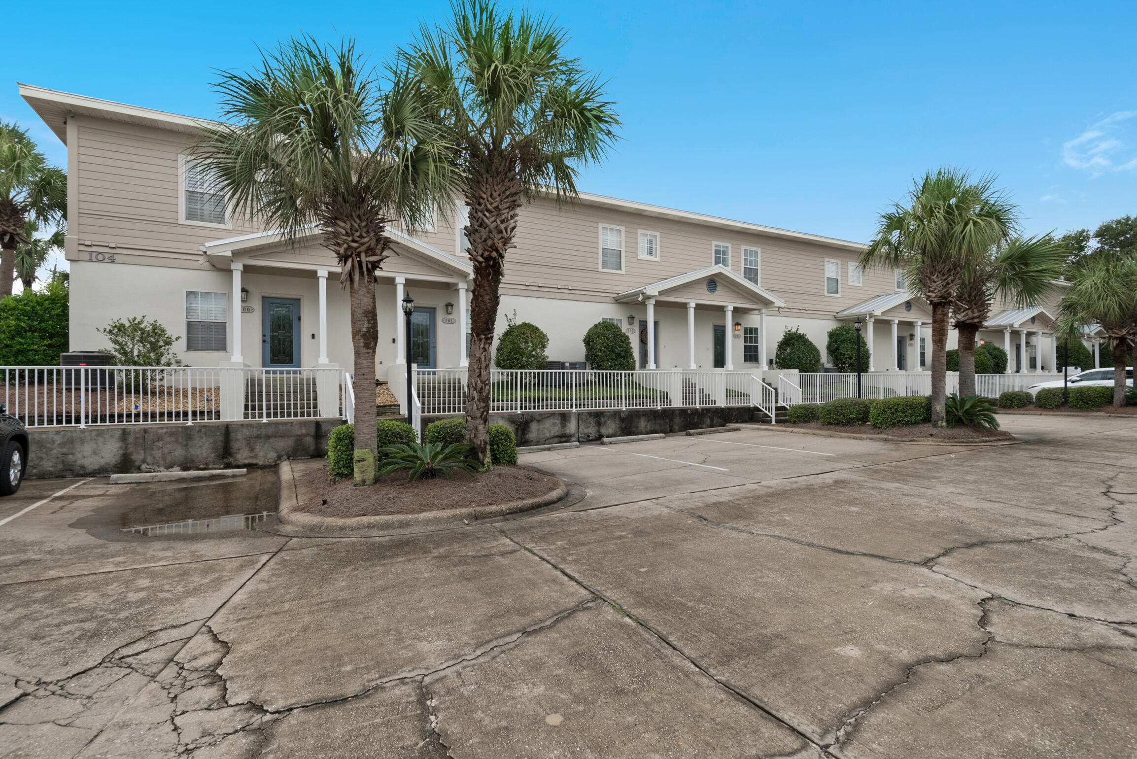 SPYGLASS T/H - Residential