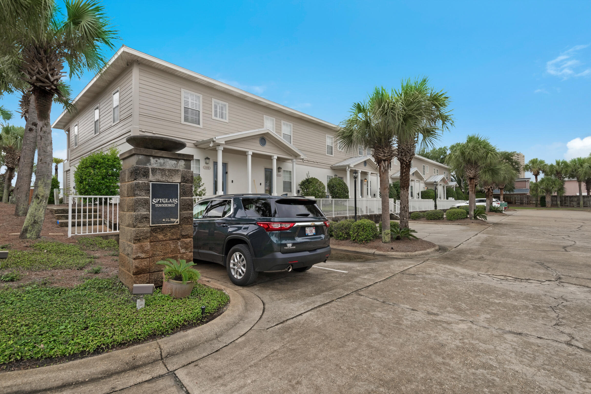SPYGLASS T/H - Residential