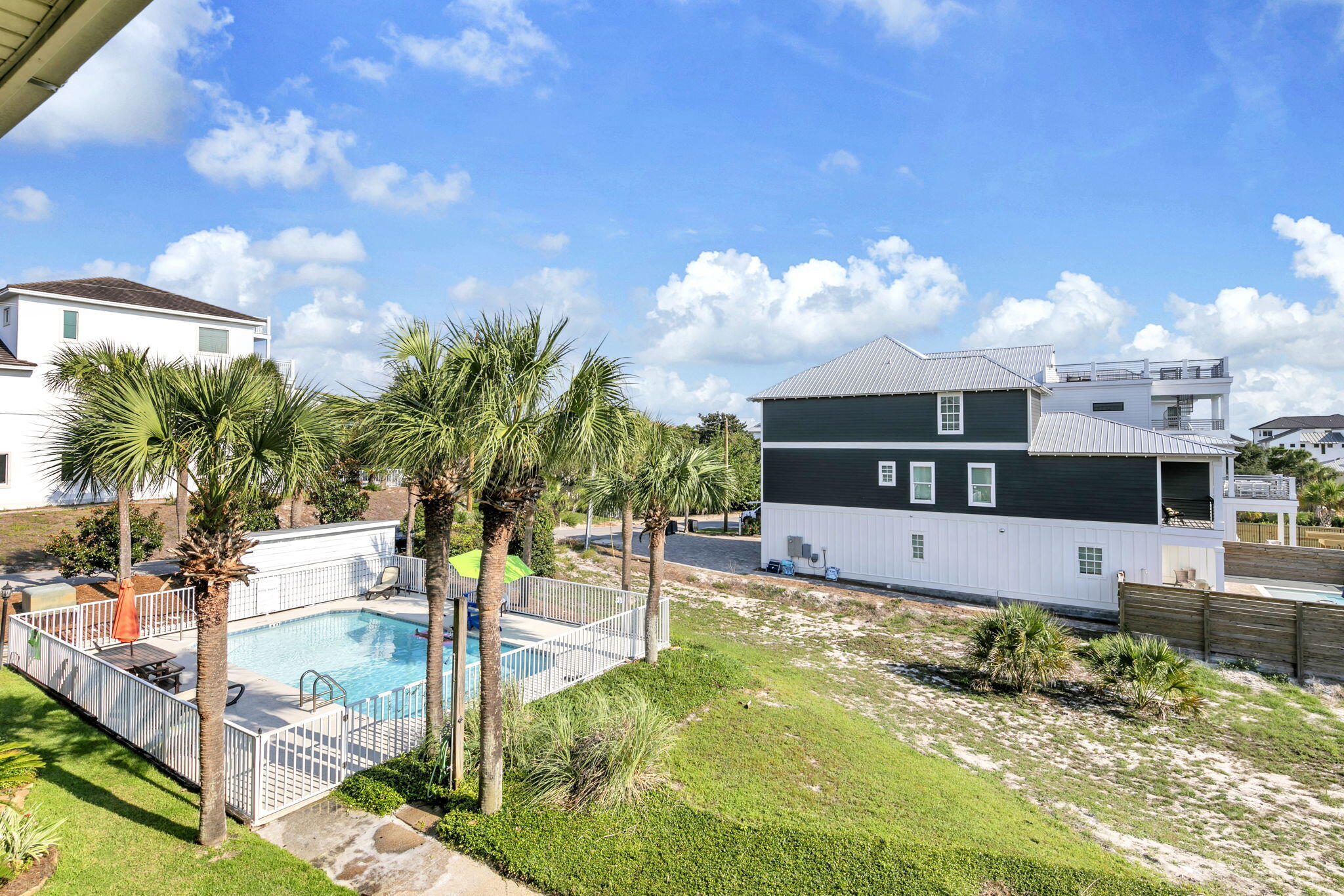 SPYGLASS T/H - Residential