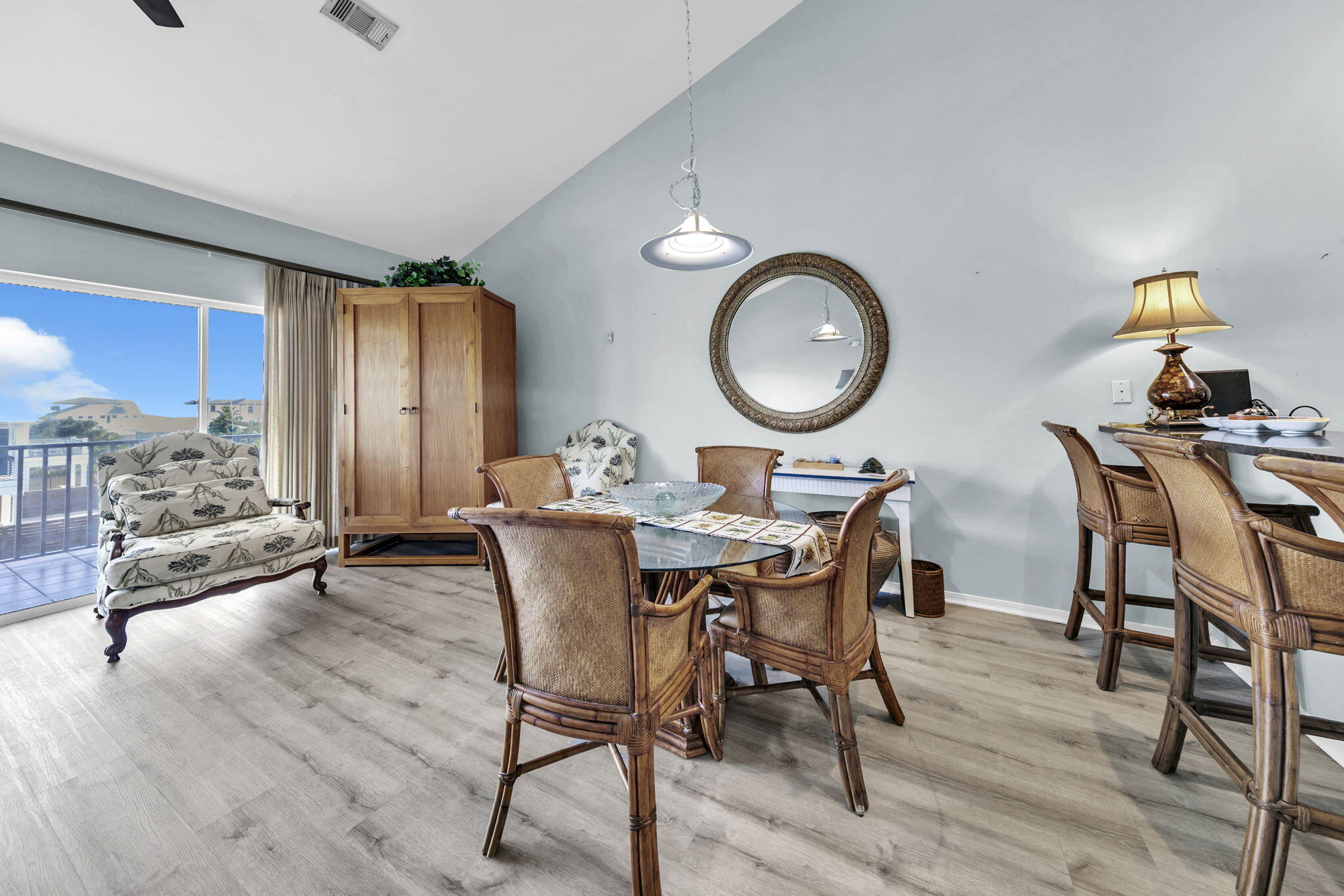 SPYGLASS T/H - Residential