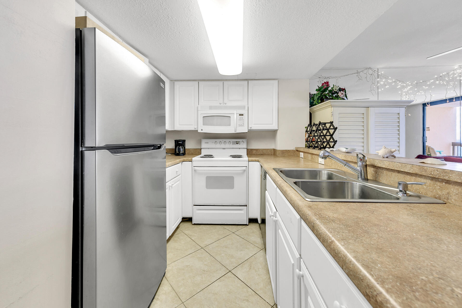 SUNDESTIN INTERNATIONAL CONDO - Residential