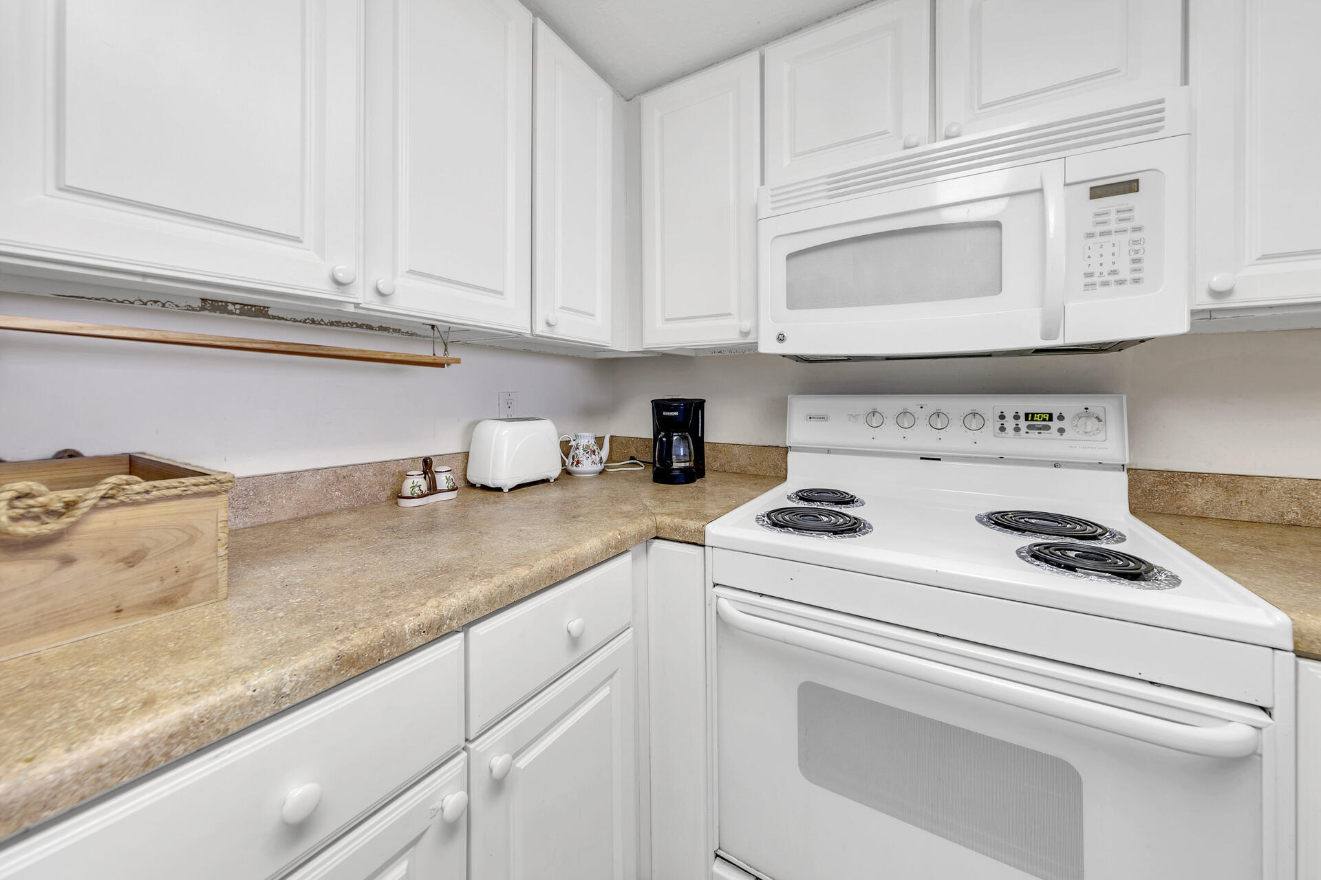 SUNDESTIN INTERNATIONAL CONDO - Residential