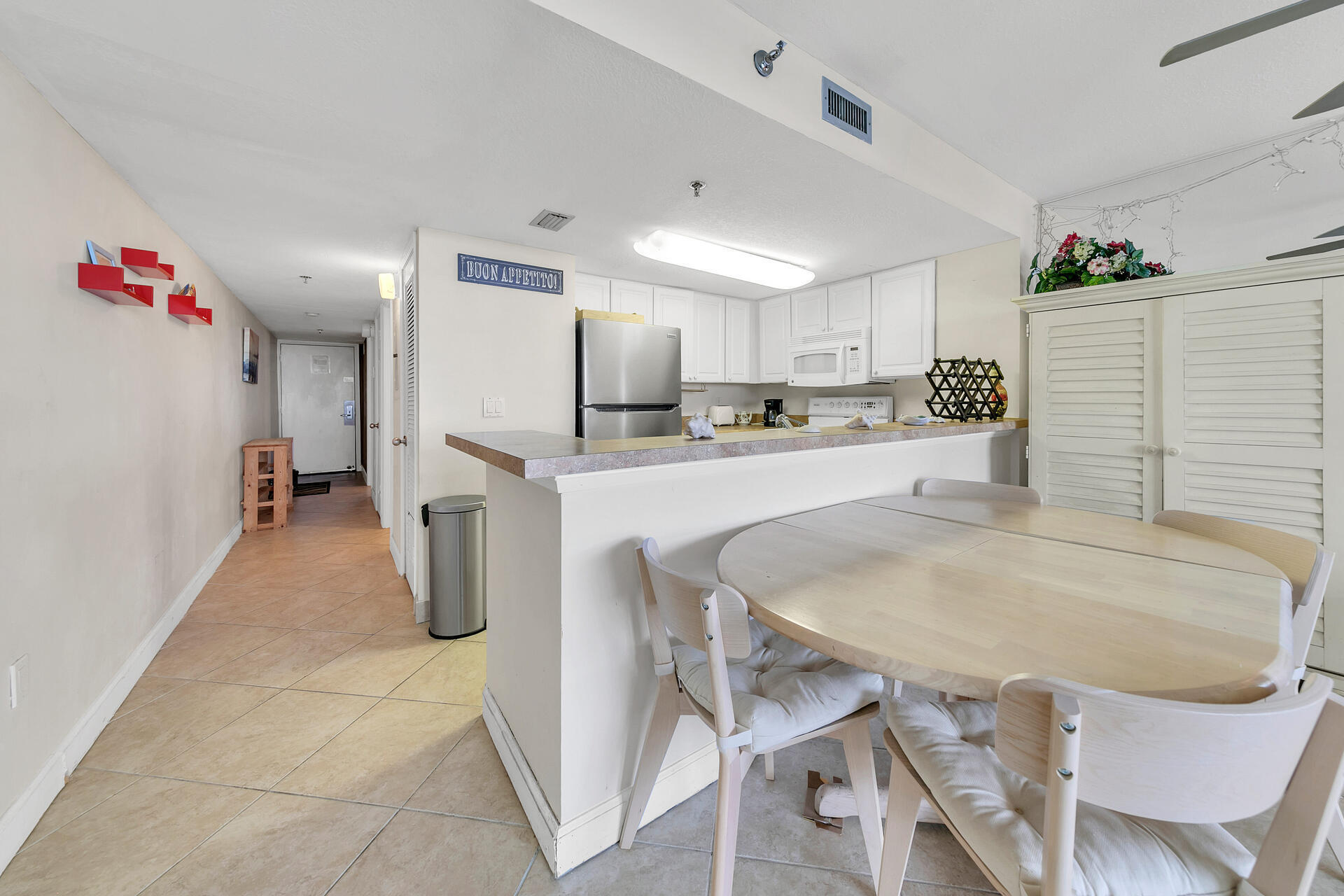 SUNDESTIN INTERNATIONAL CONDO - Residential