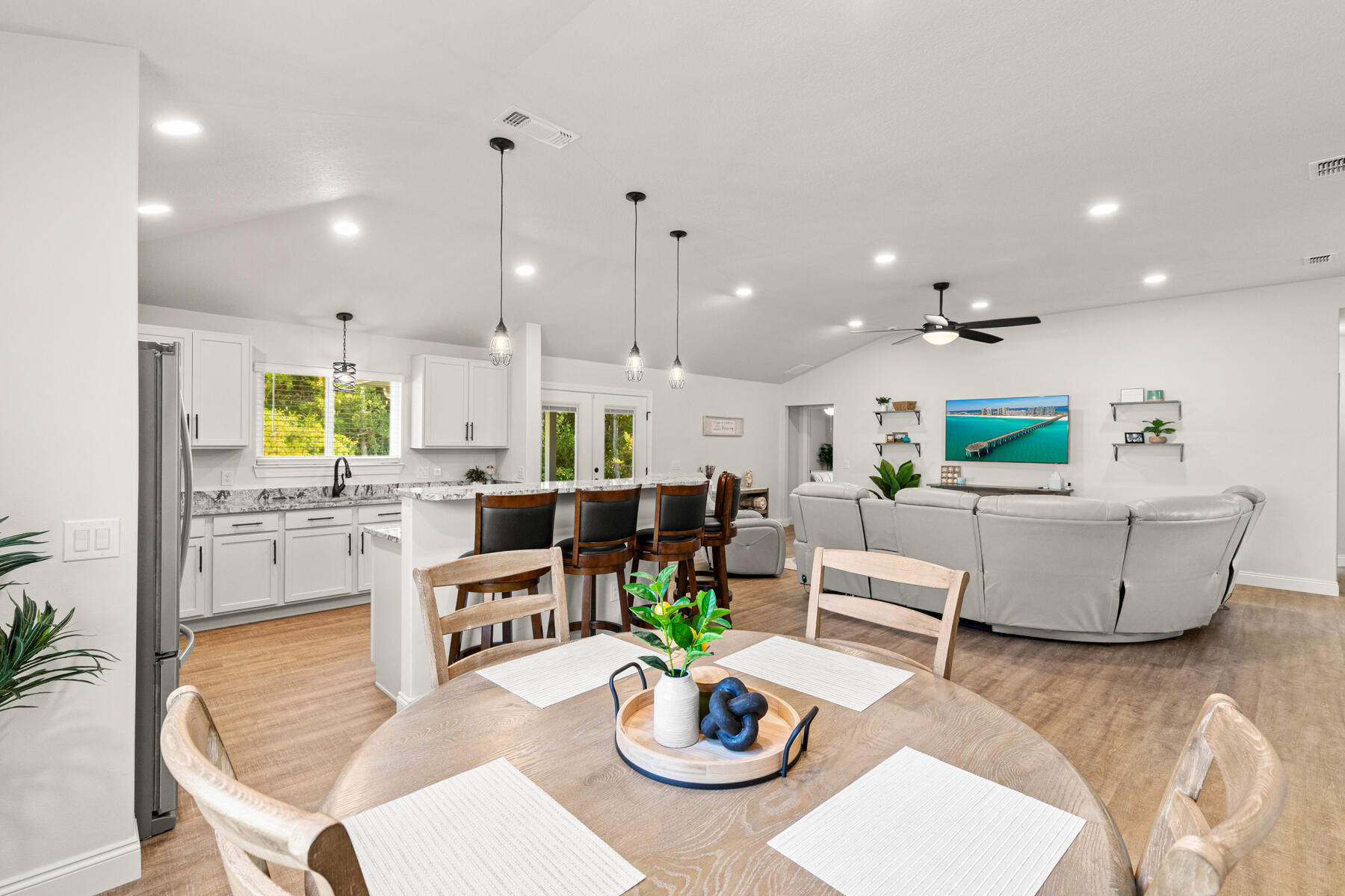 NAVARRE S/D 2ND ADDN - Residential