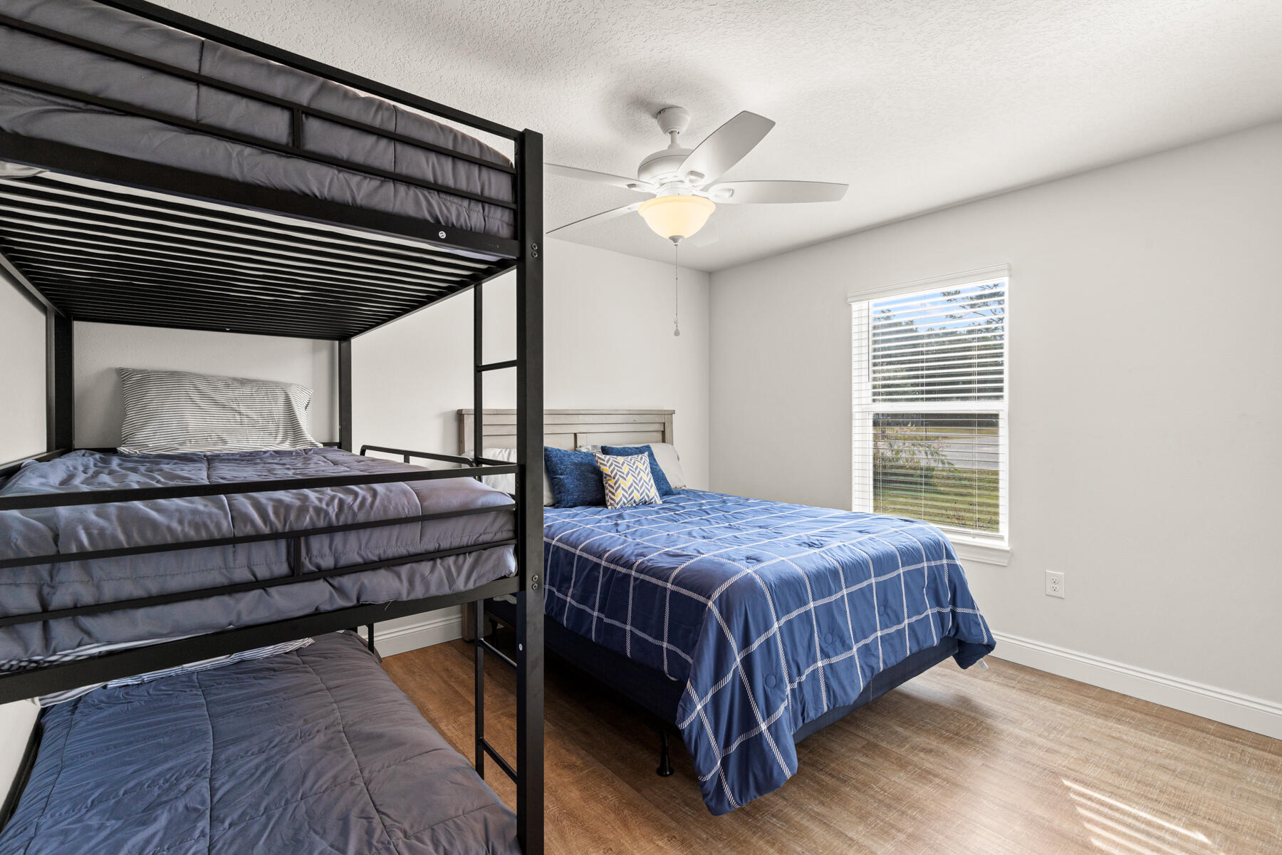 NAVARRE S/D 2ND ADDN - Residential