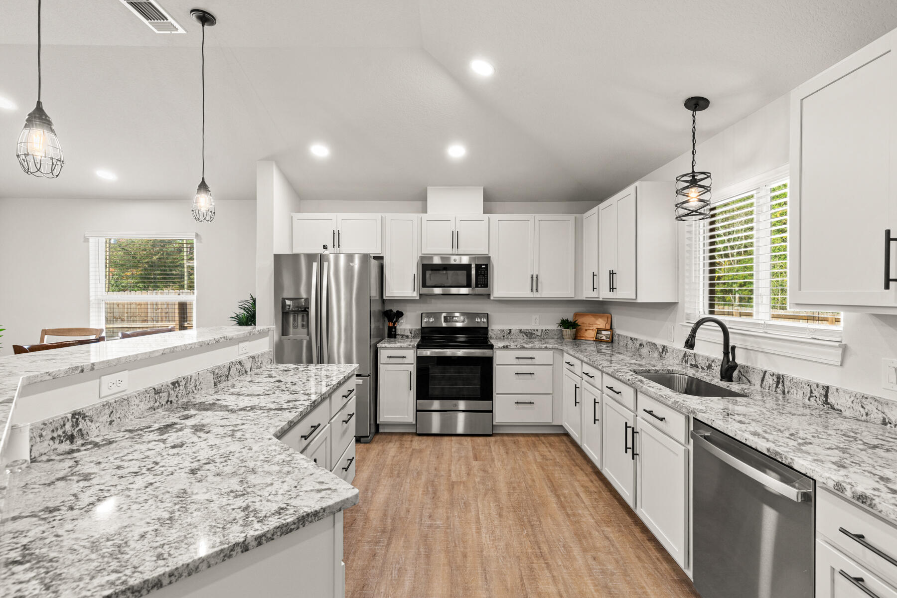 NAVARRE S/D 2ND ADDN - Residential