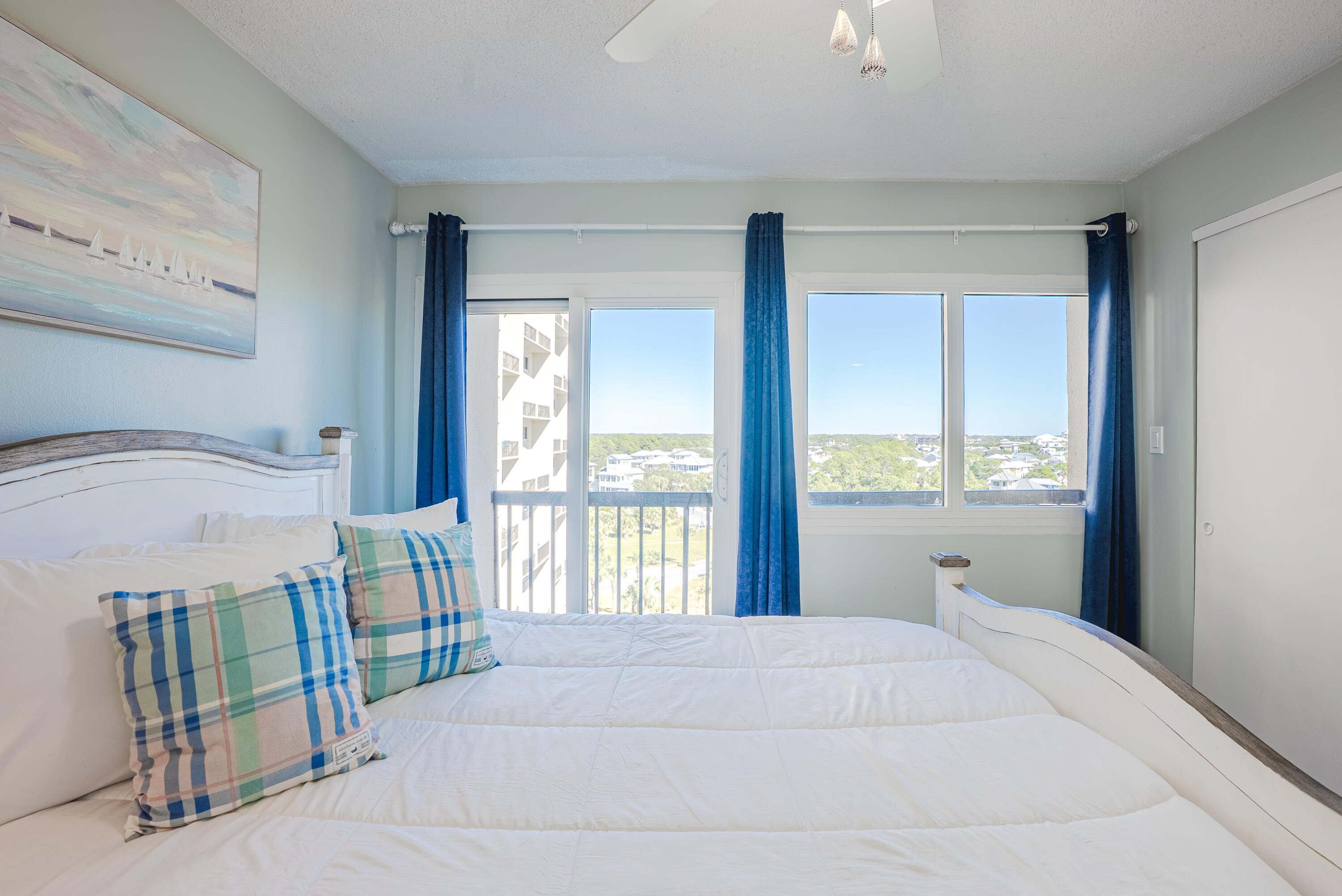 PINNACLE PORT - Residential