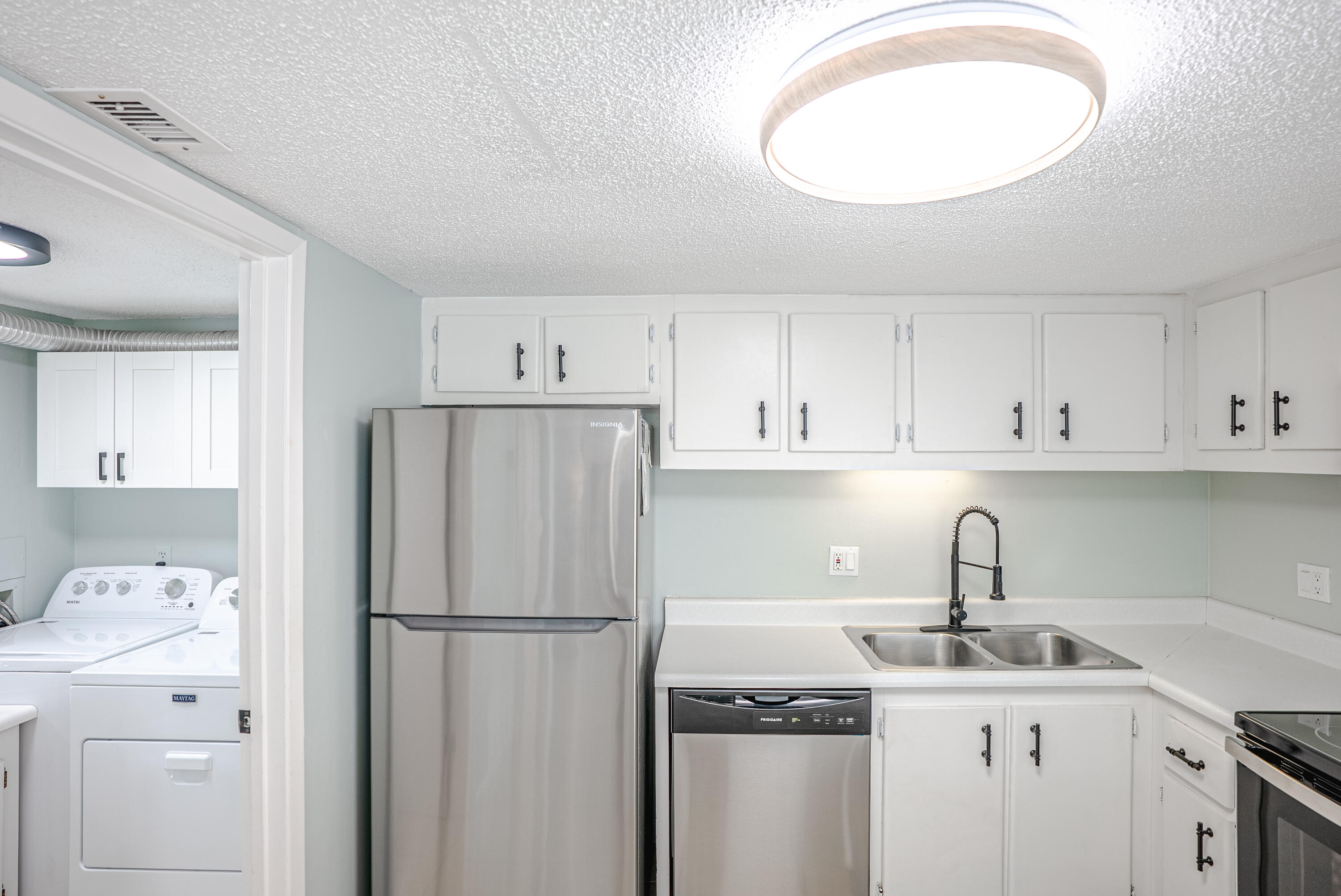 PINNACLE PORT - Residential