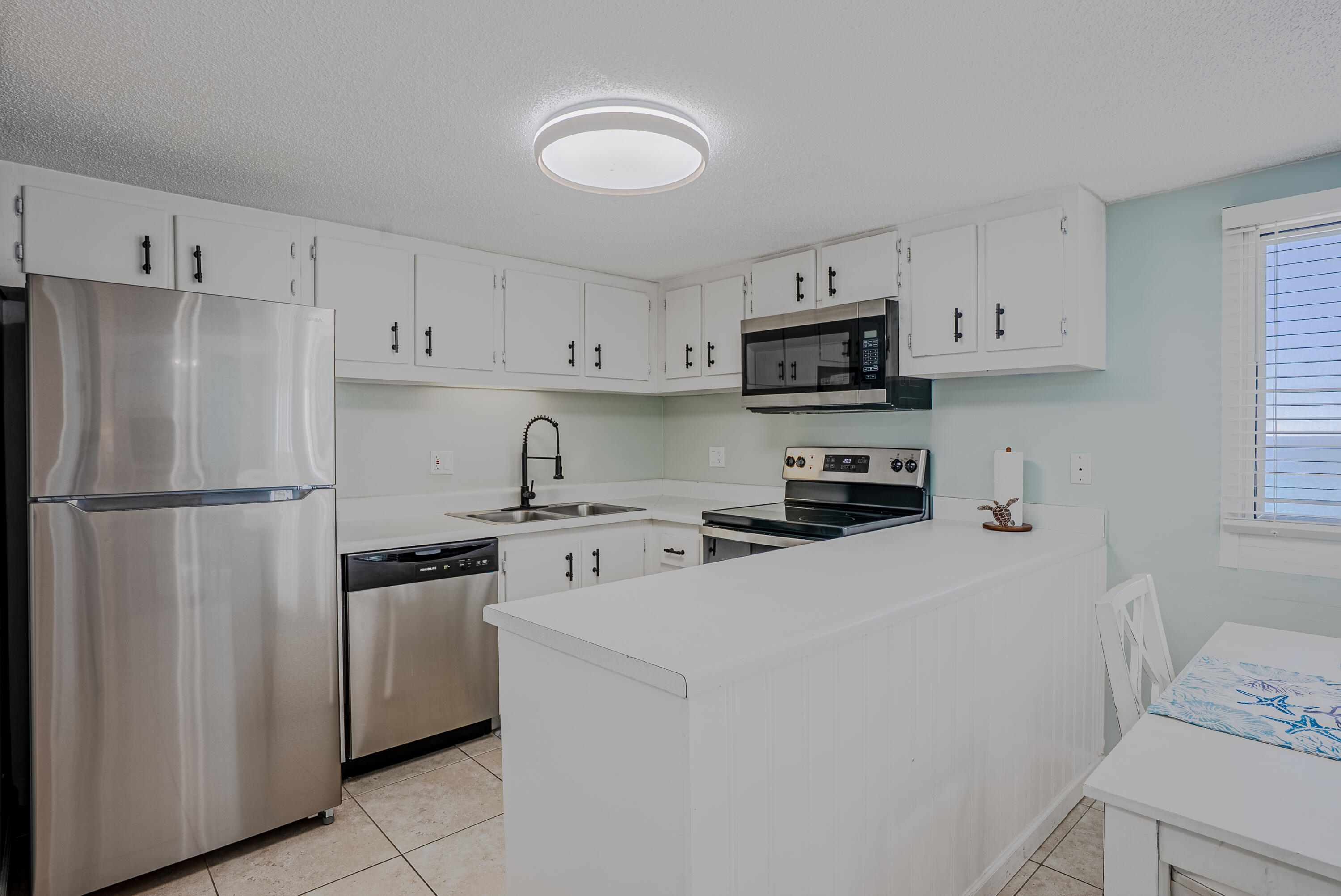 PINNACLE PORT - Residential