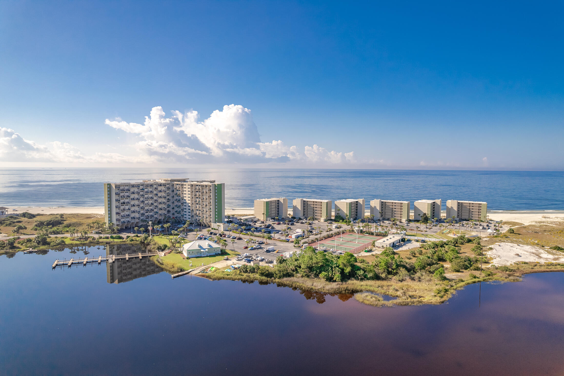 PINNACLE PORT - Residential