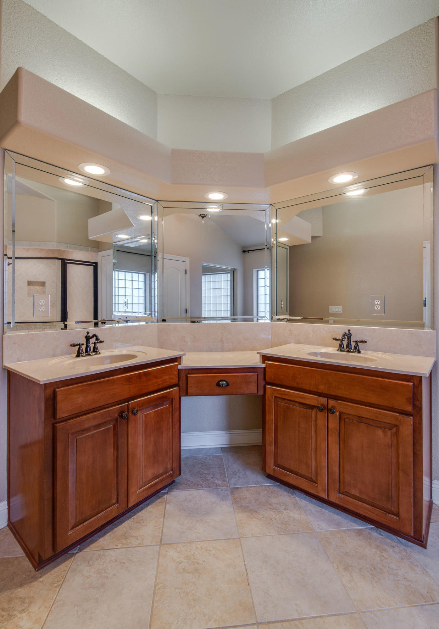 HERITAGE PARK - Residential