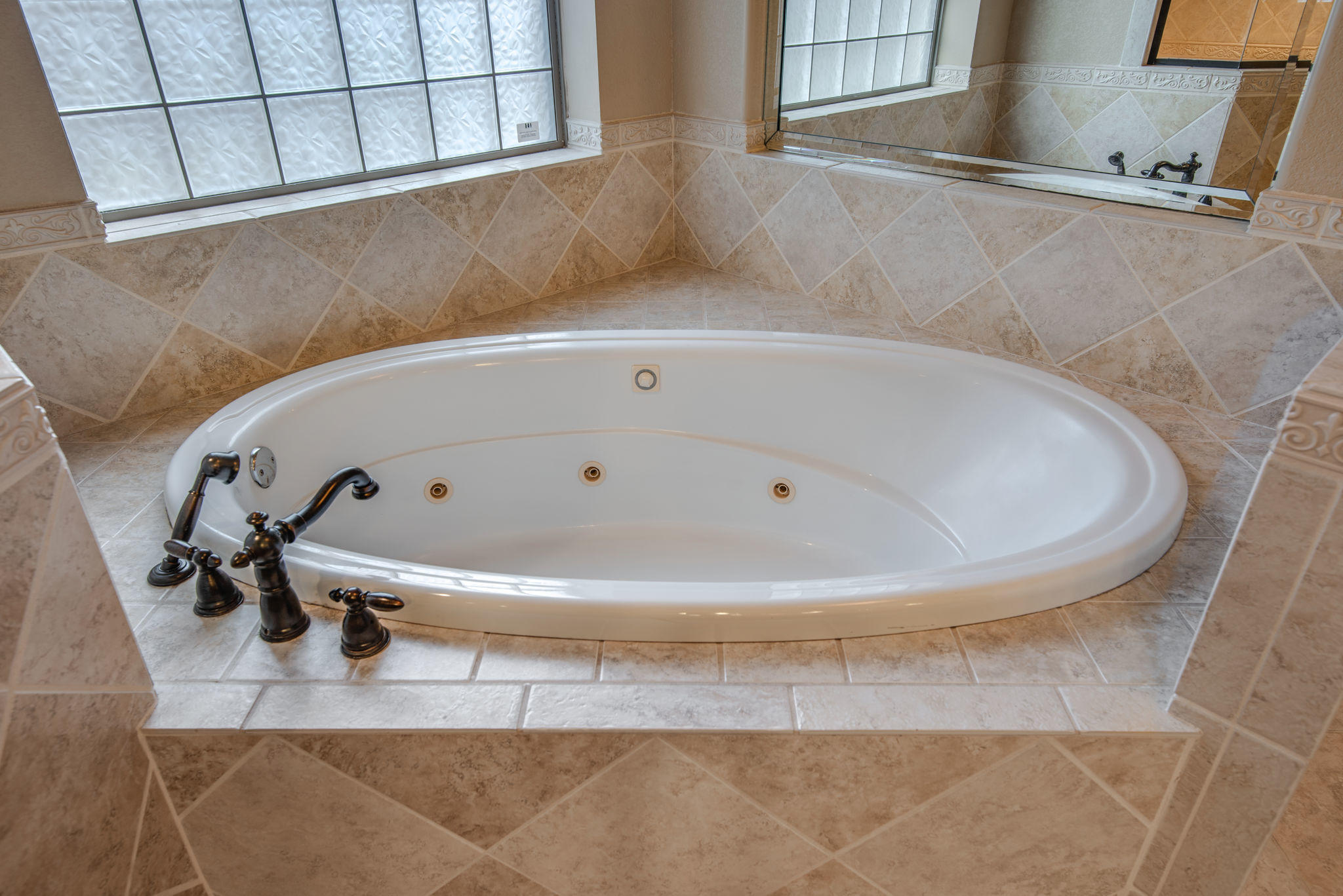 HERITAGE PARK - Residential