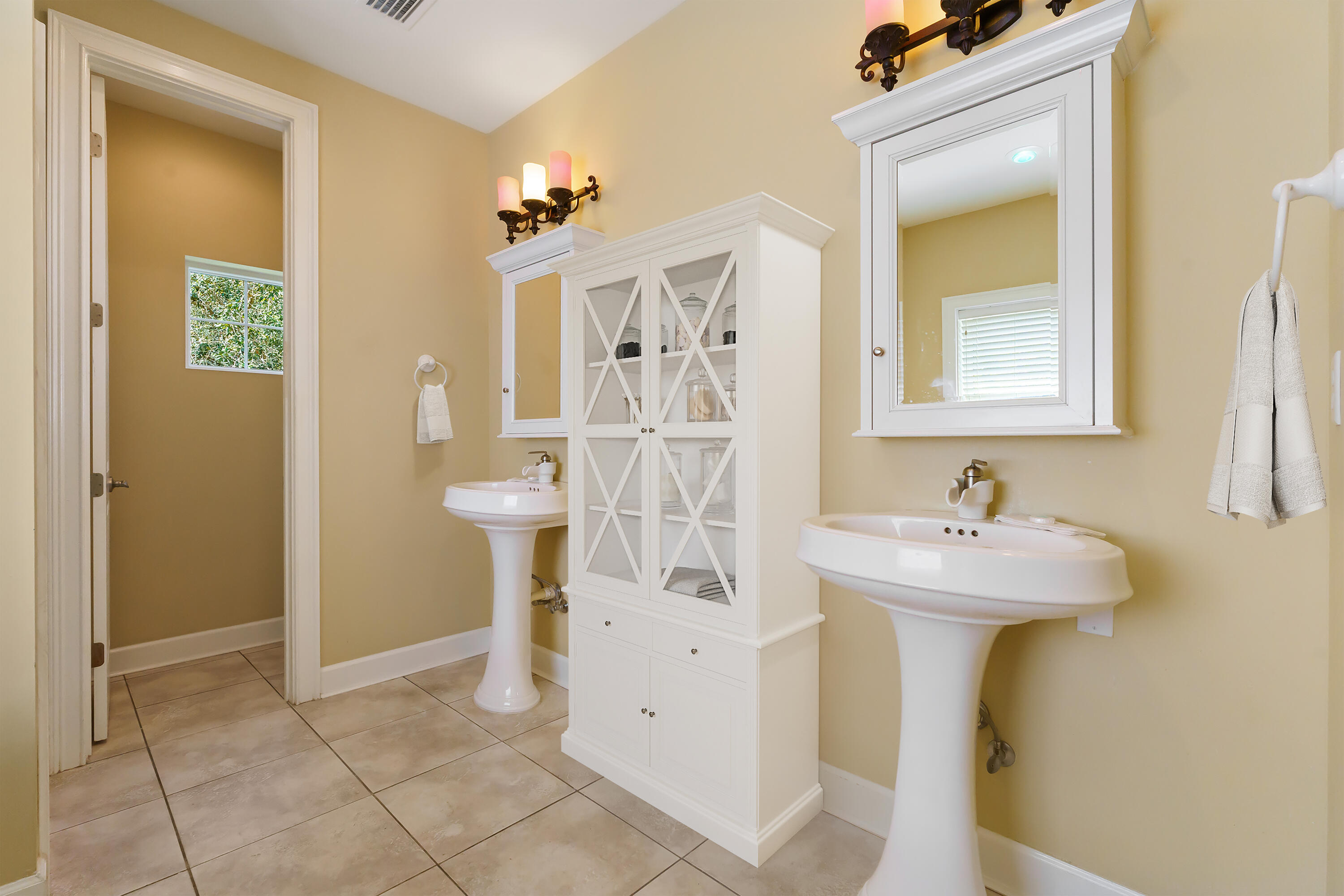 BOTANY BAYOU - Residential