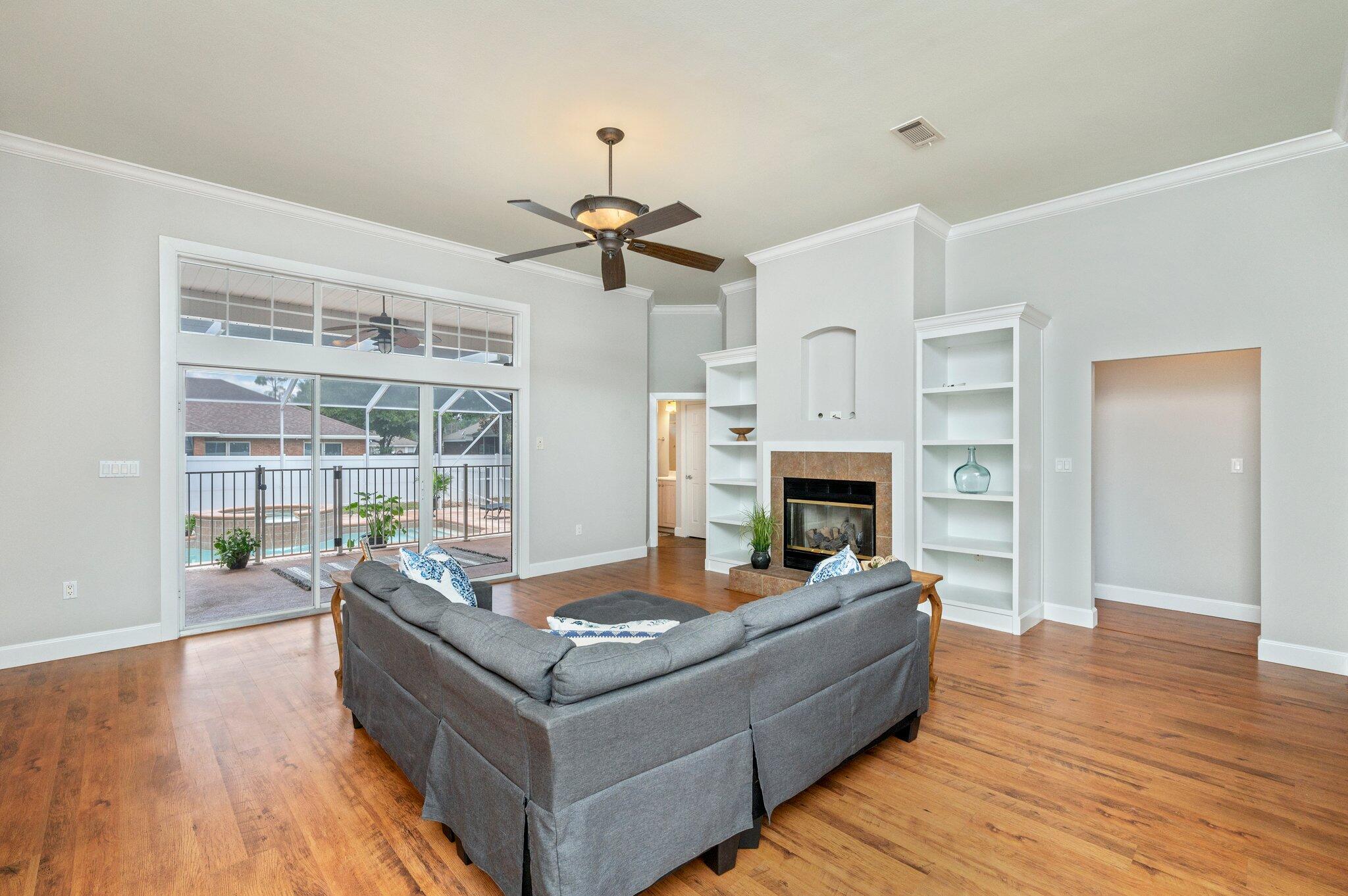 BAYSHORE PLACE PH 1 - Residential