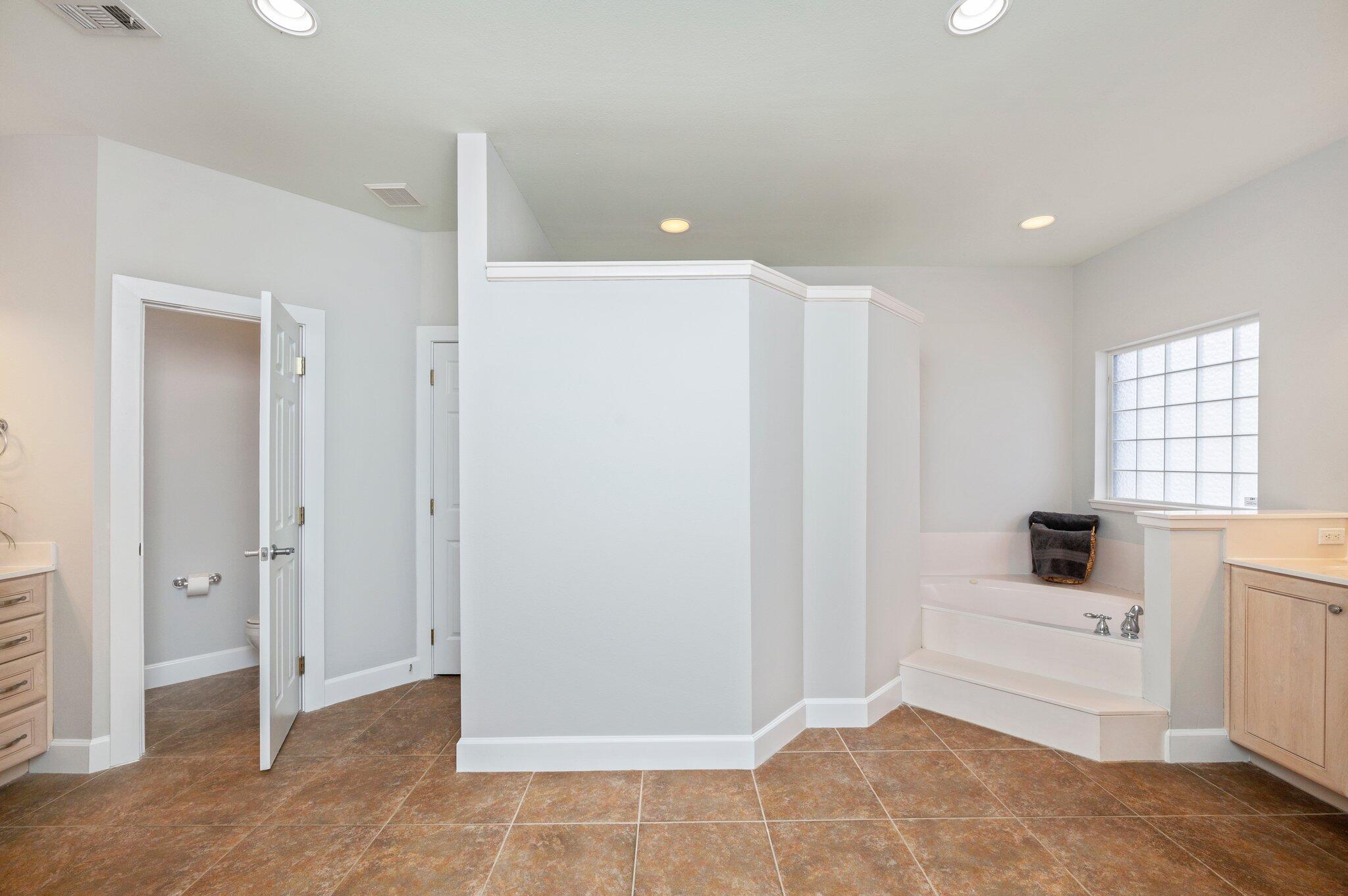 BAYSHORE PLACE PH 1 - Residential