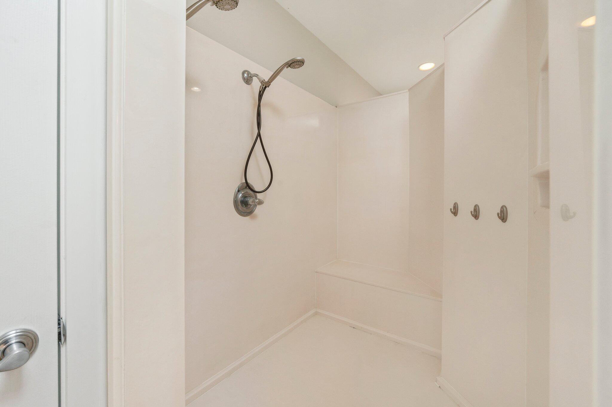 BAYSHORE PLACE PH 1 - Residential