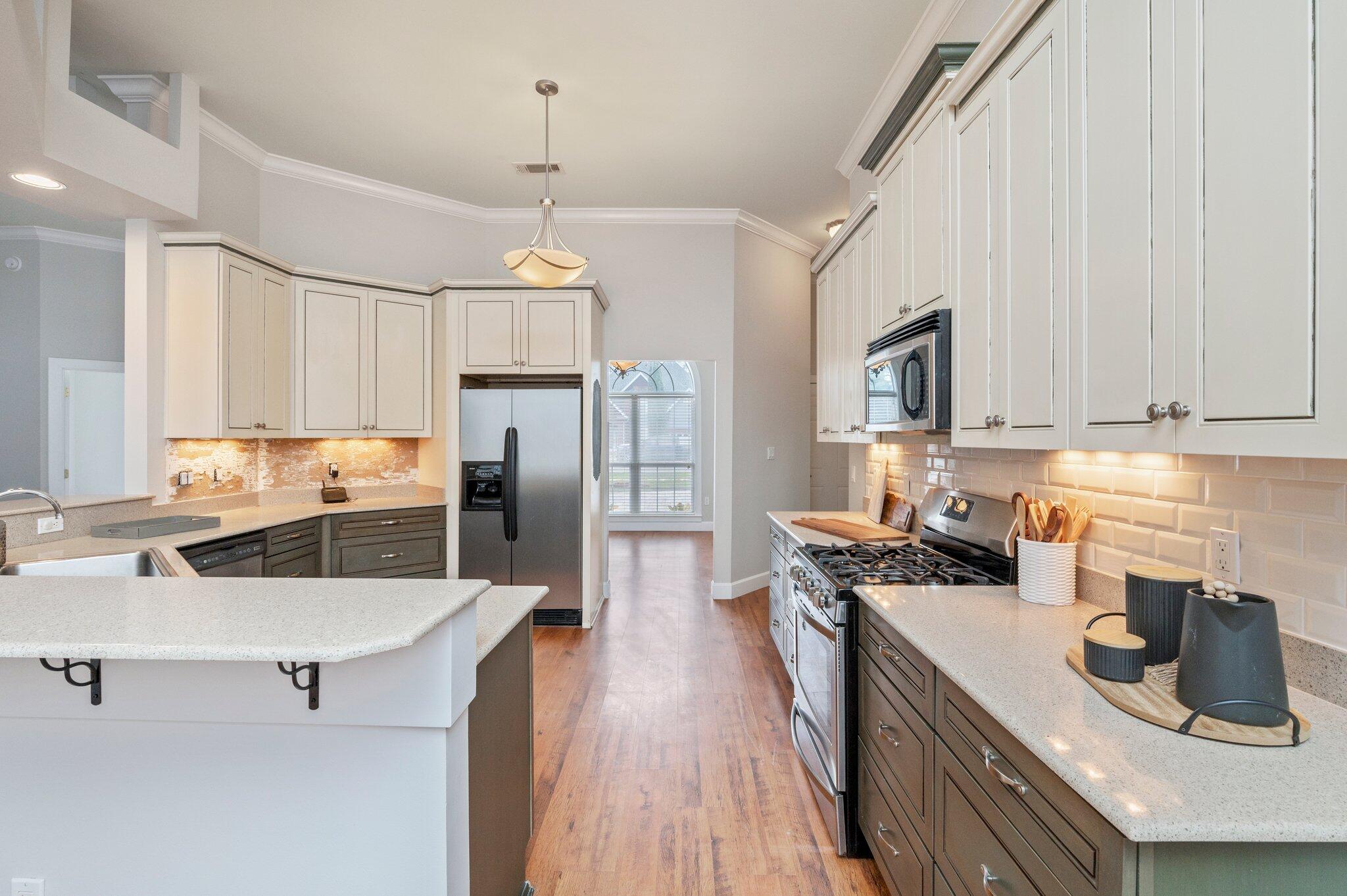 BAYSHORE PLACE PH 1 - Residential