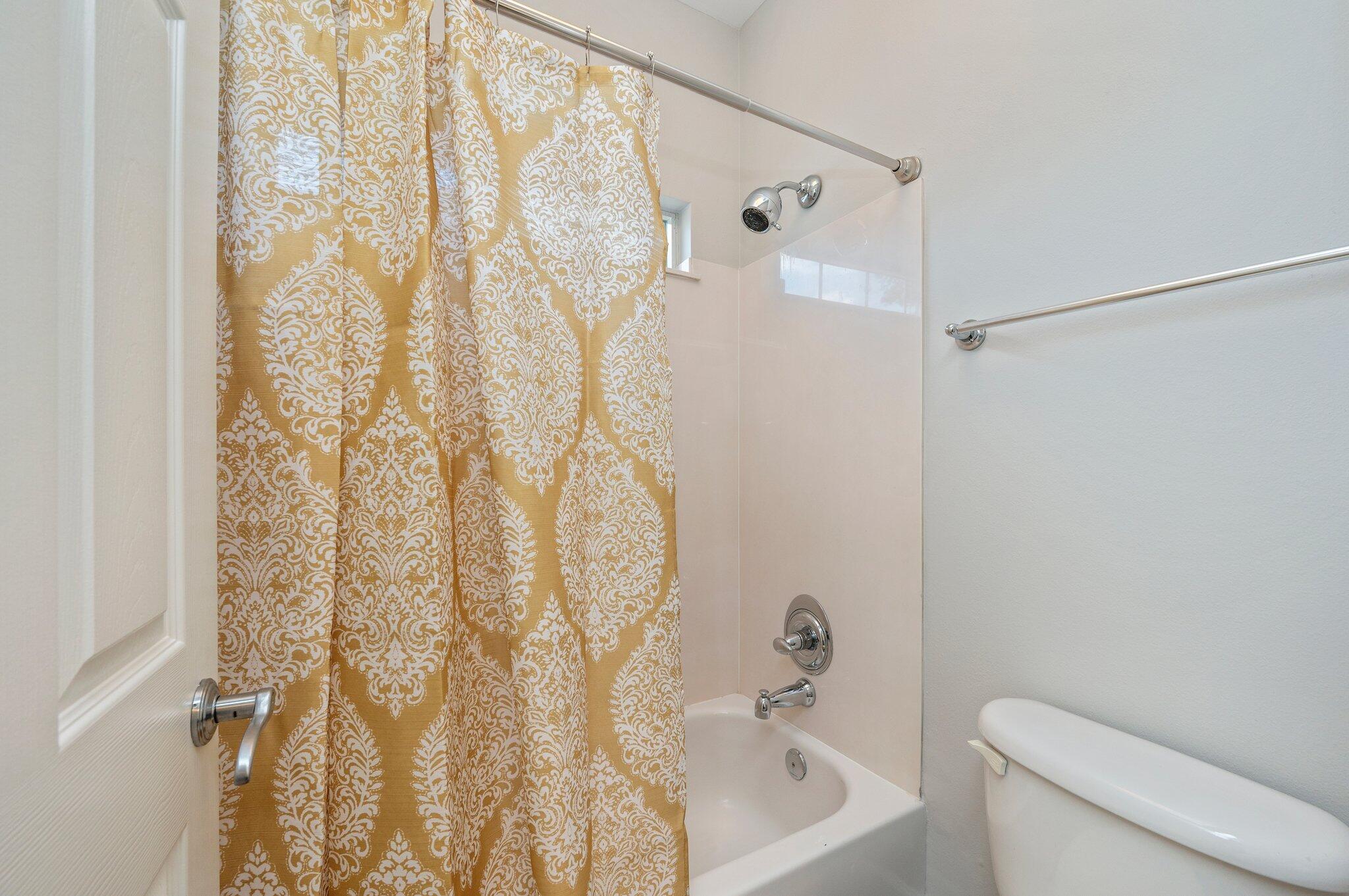 BAYSHORE PLACE PH 1 - Residential