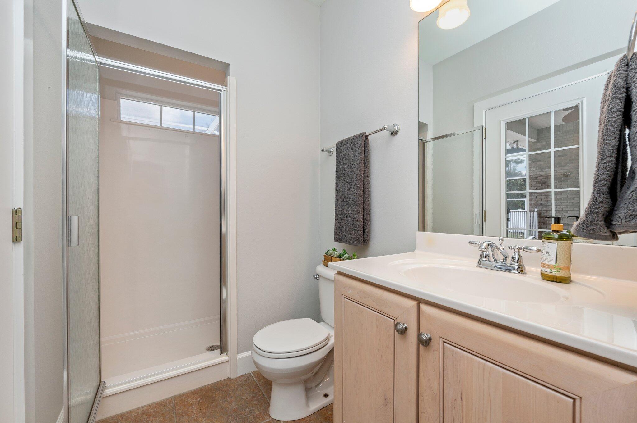 BAYSHORE PLACE PH 1 - Residential